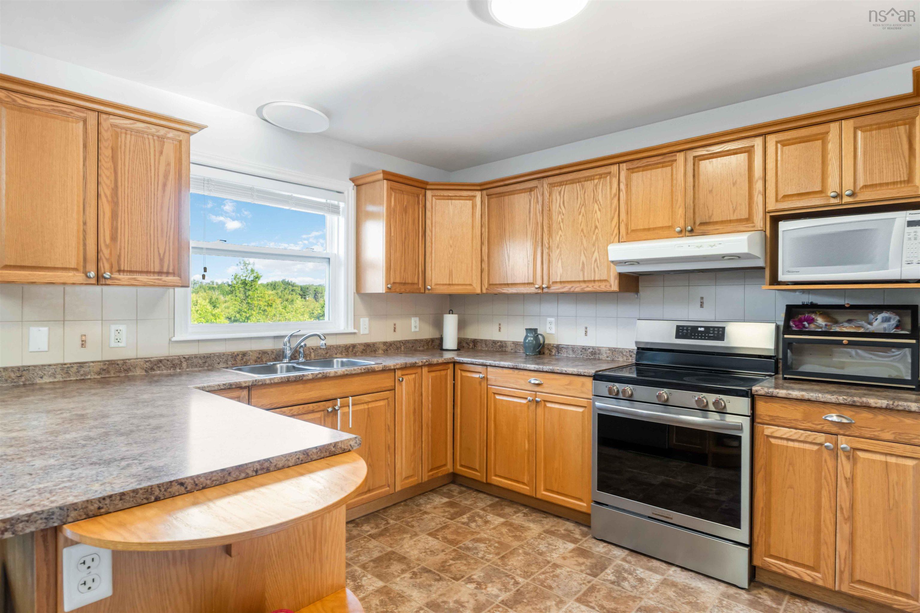 $369,900.00: 204 Payzant Drive, Windsor