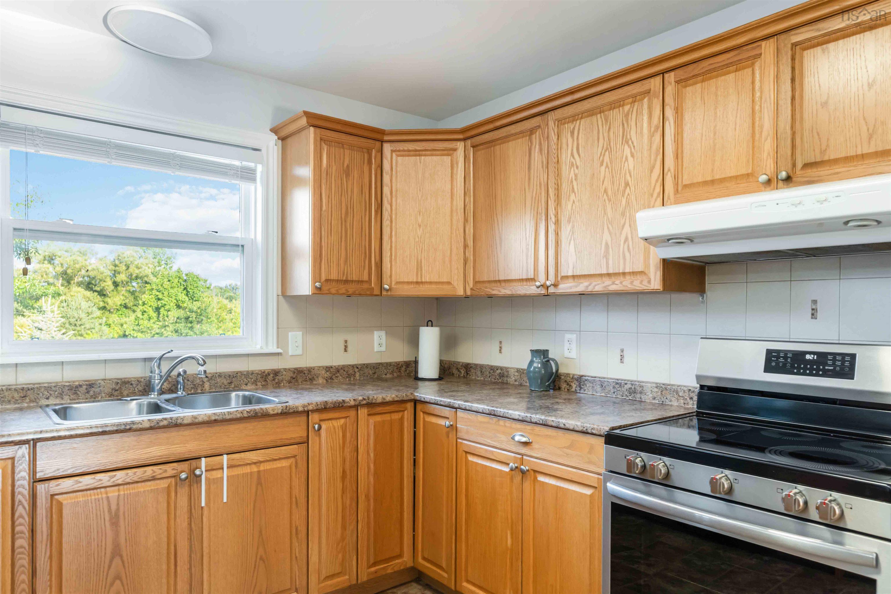 $369,900.00: 204 Payzant Drive, Windsor