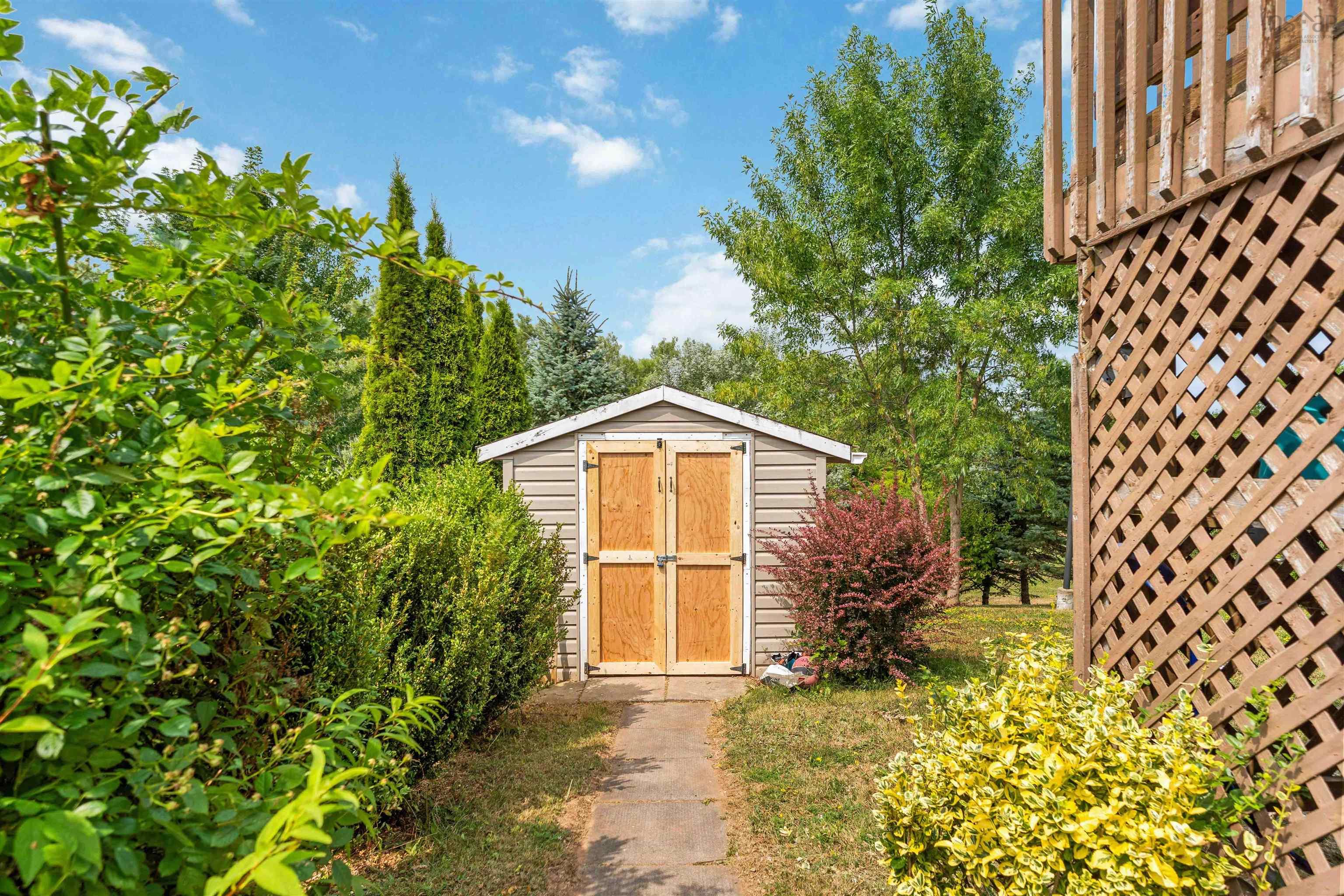 $369,900.00: 204 Payzant Drive, Windsor