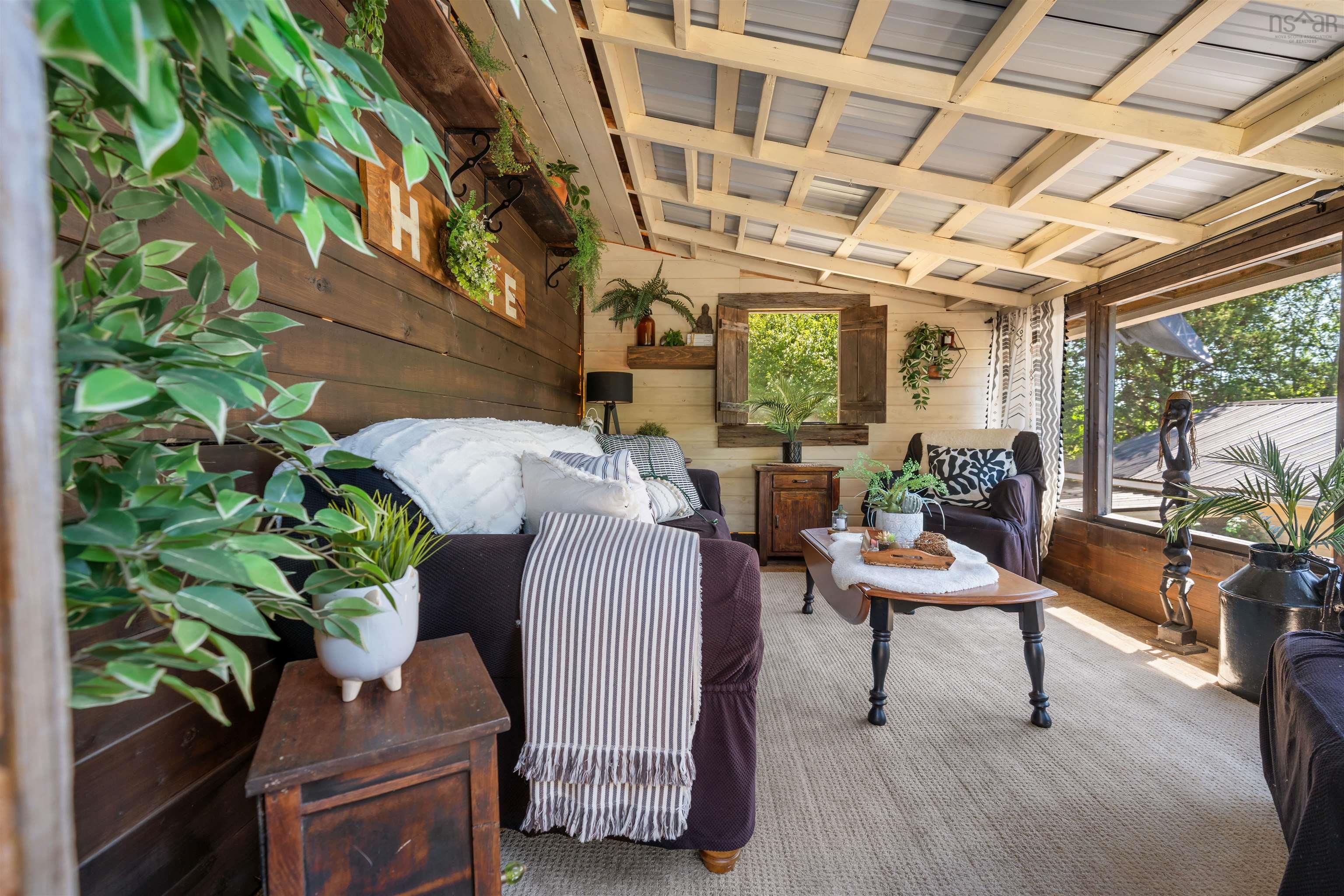 $409,900.00: 126 Crescent Drive, Oxford