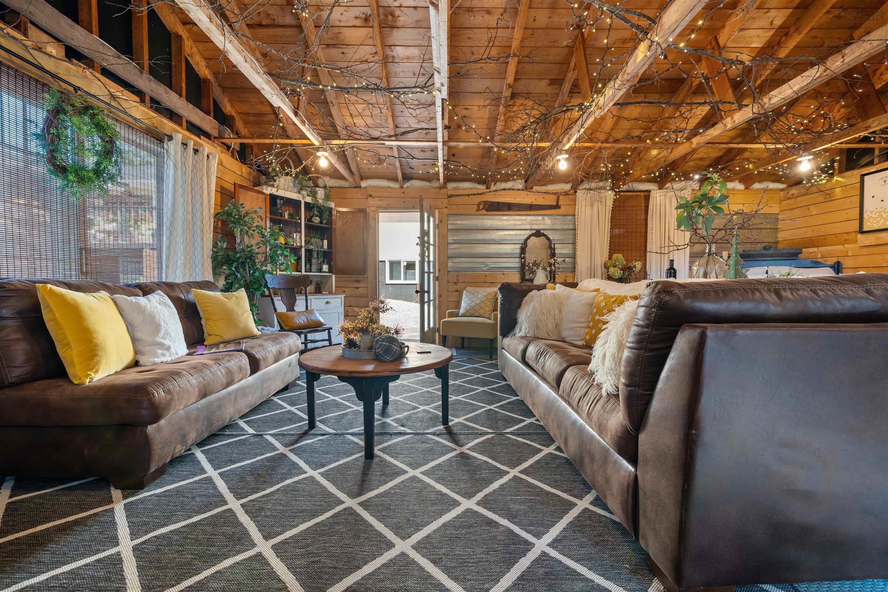 $409,900.00: 126 Crescent Drive, Oxford