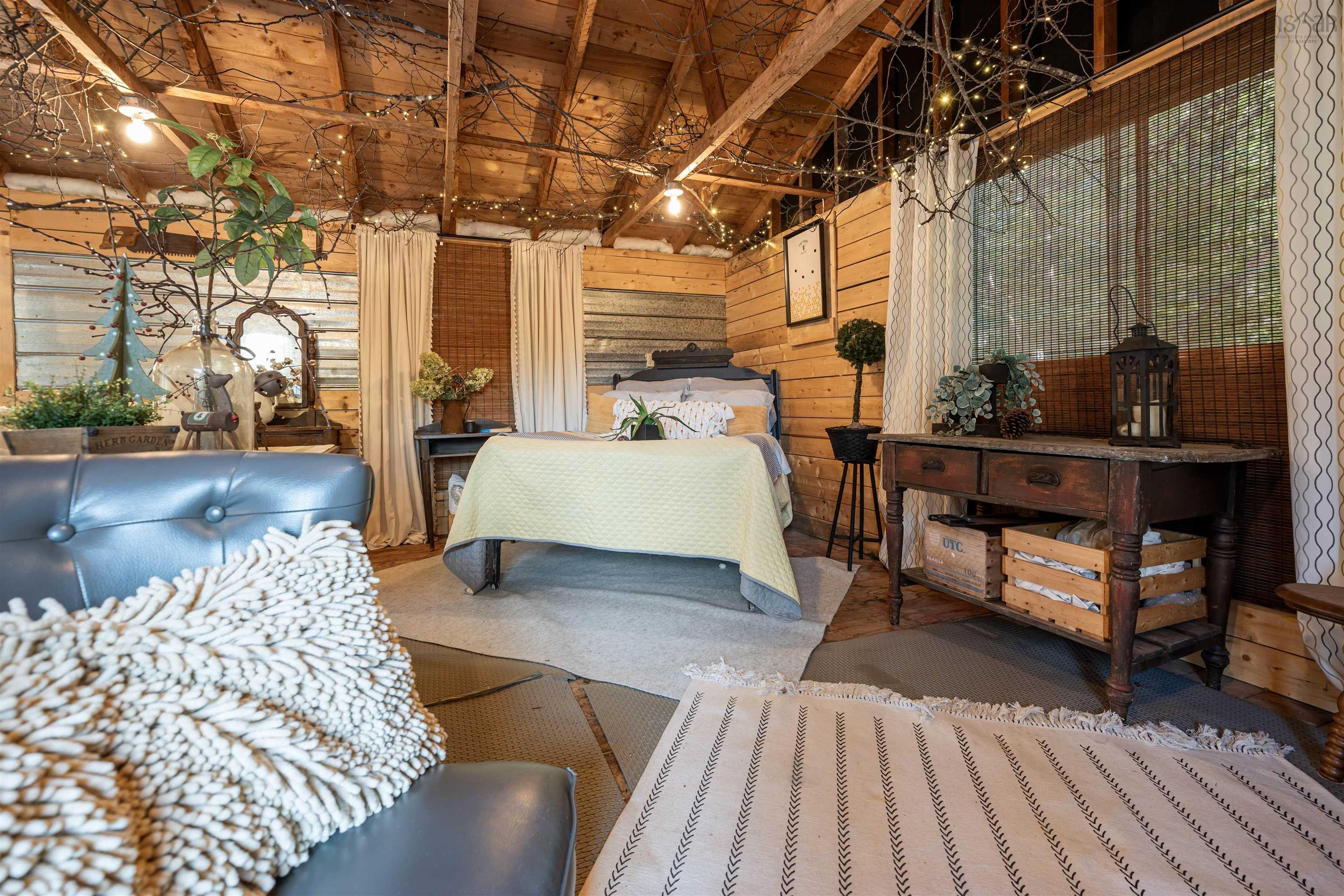 $409,900.00: 126 Crescent Drive, Oxford