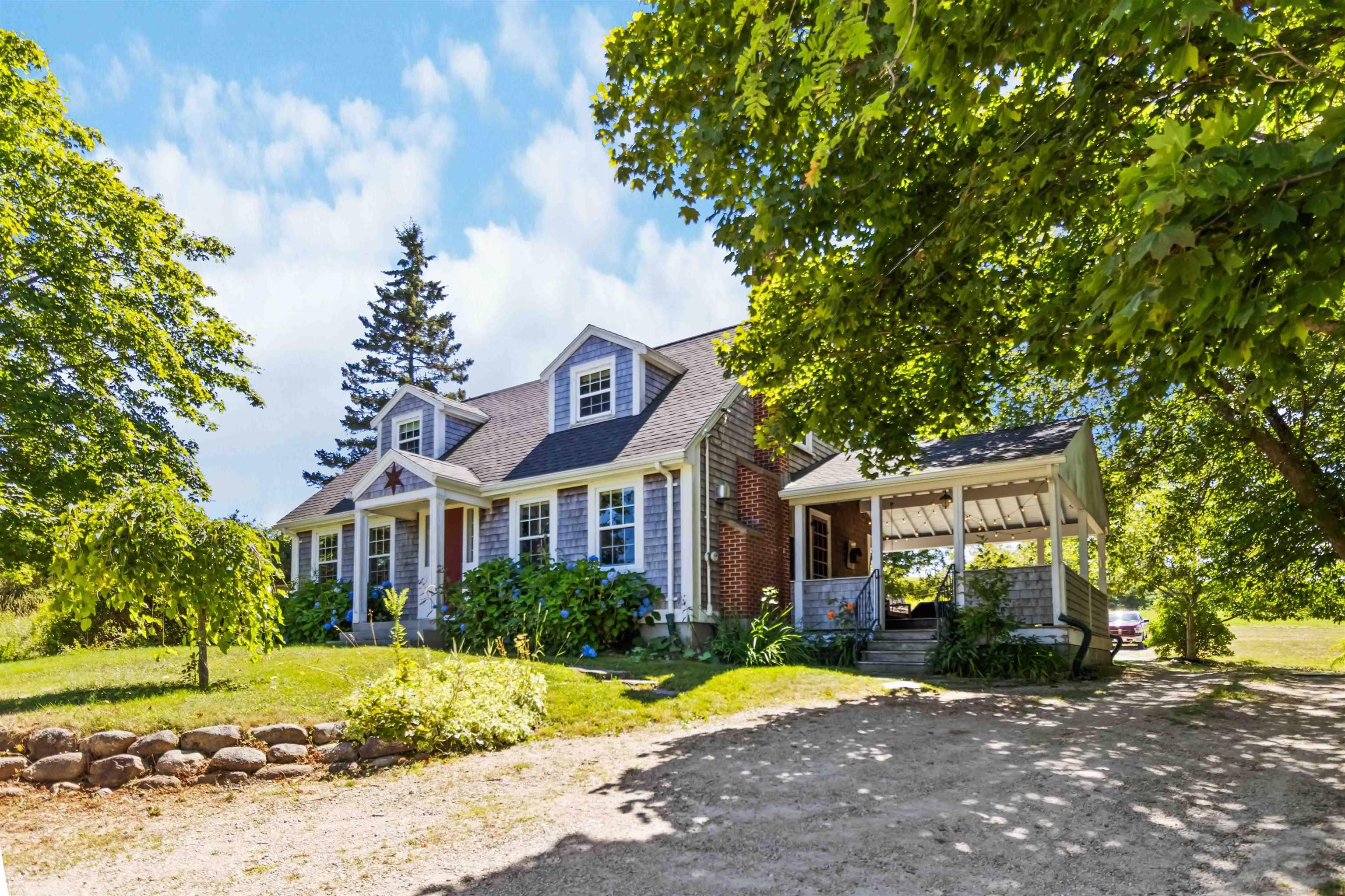 $565,000.00: 385 Green Street, Lunenburg