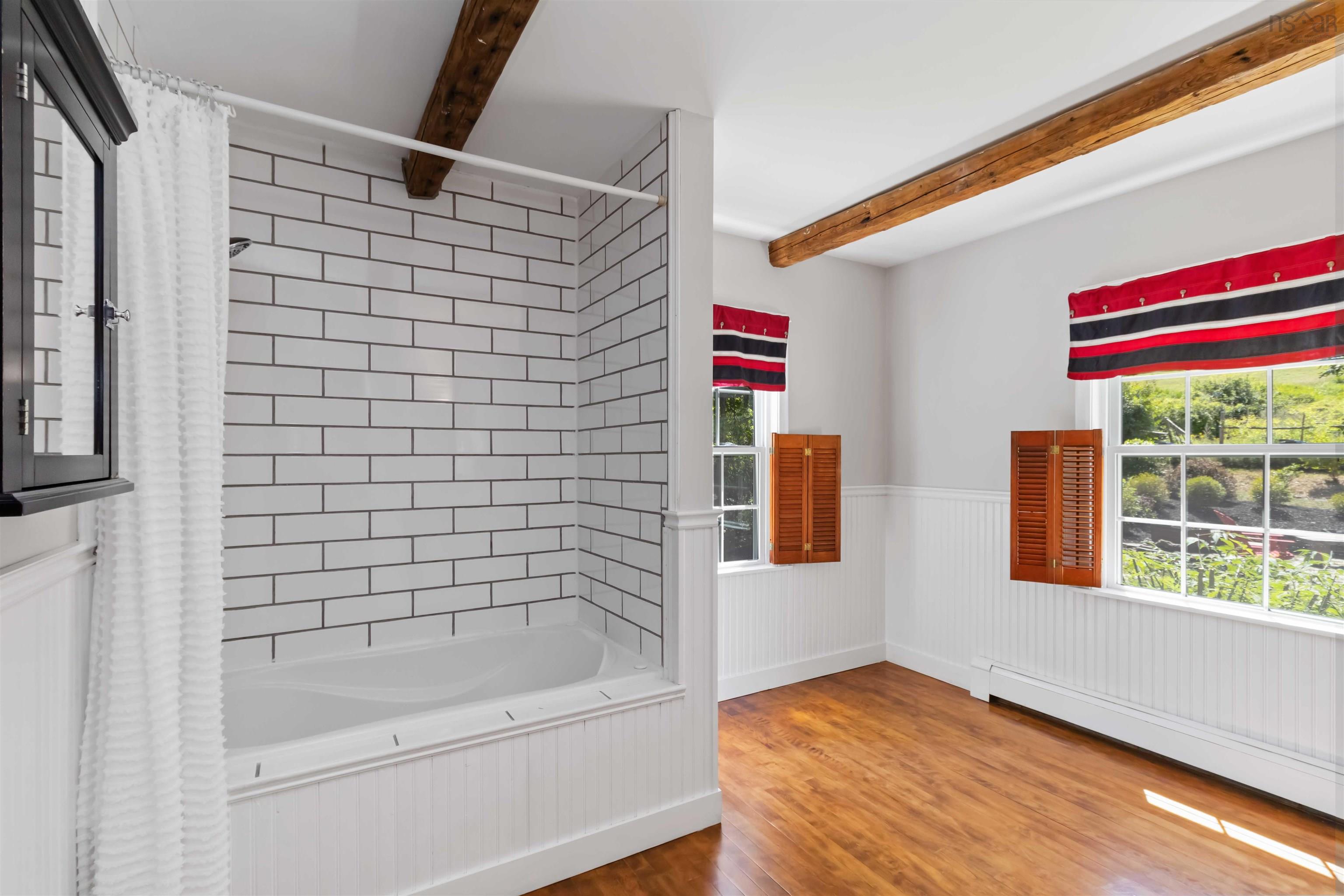 $565,000.00: 385 Green Street, Lunenburg