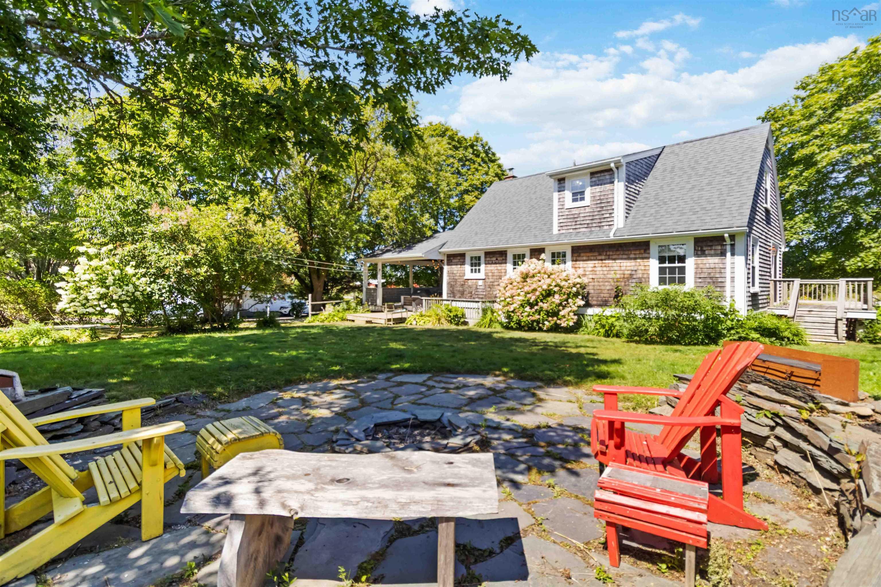 $565,000.00: 385 Green Street, Lunenburg