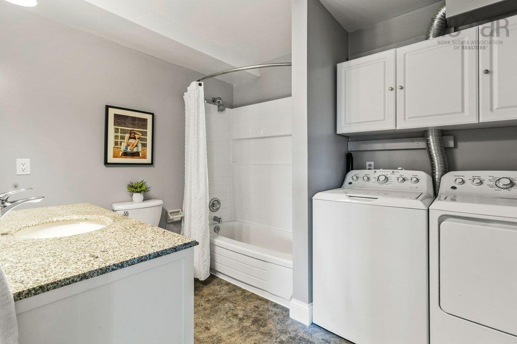 $469,900.00: 211 80 Spinnaker Drive, Halifax