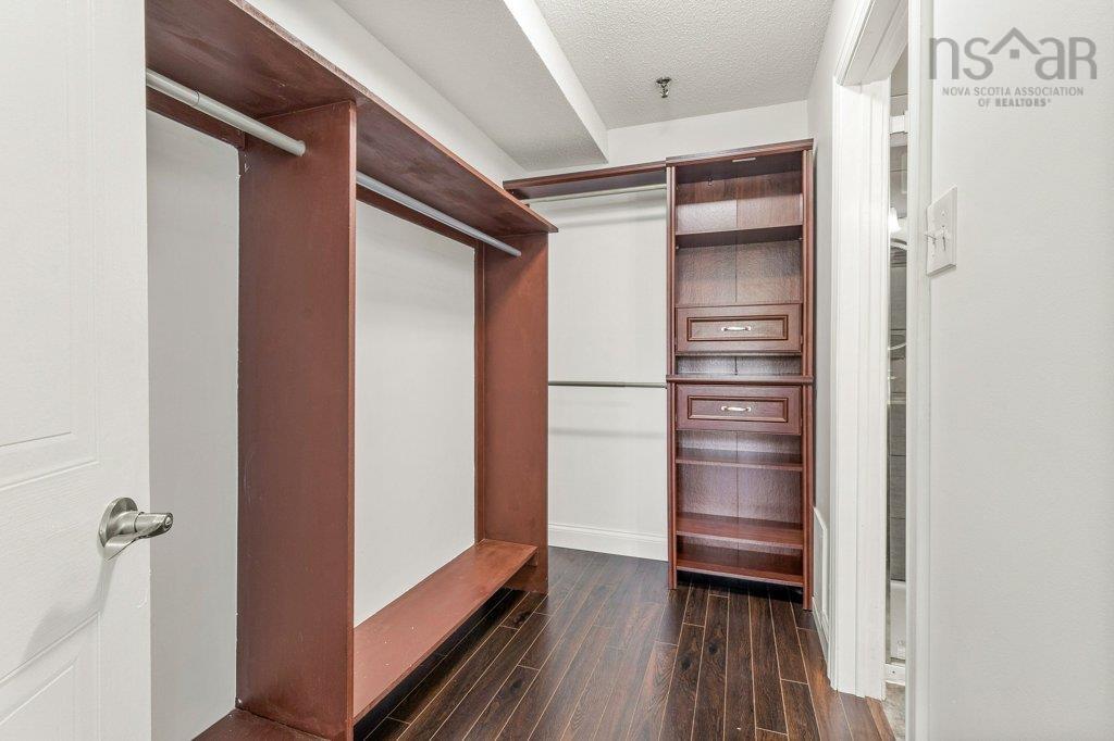 $469,900.00: 211 80 Spinnaker Drive, Halifax