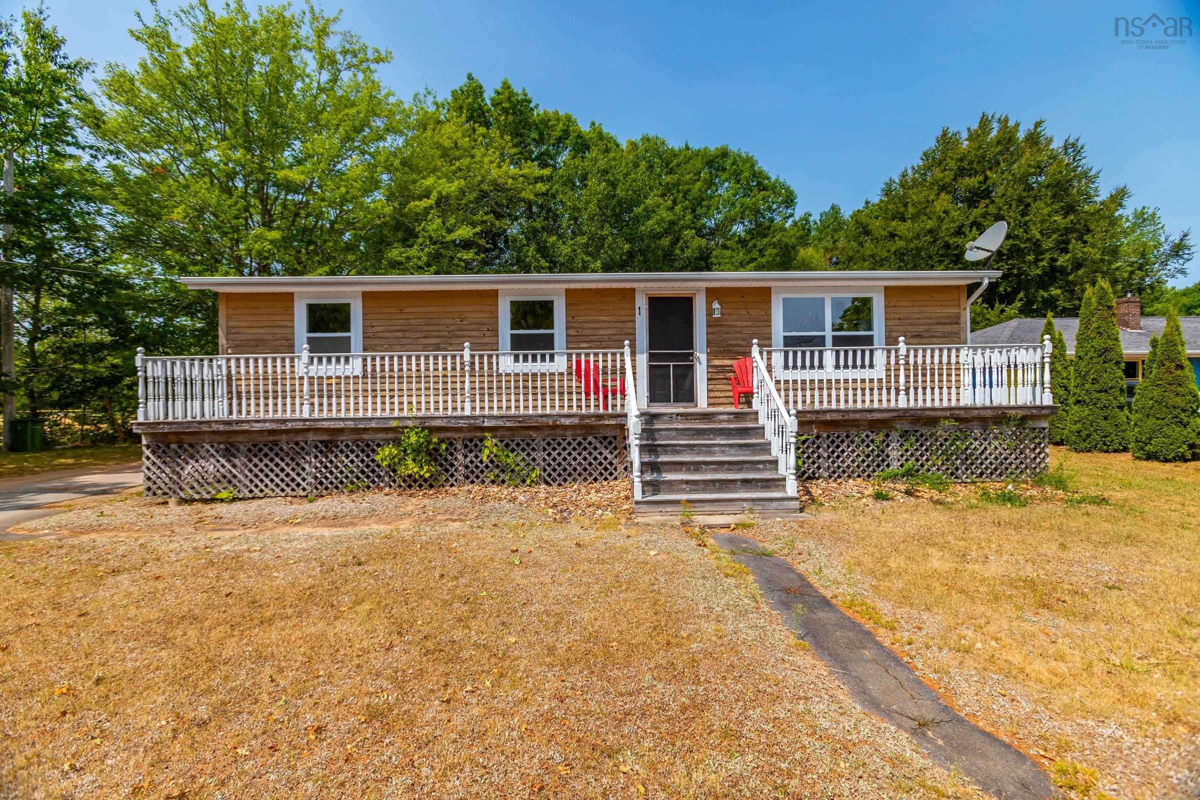 $329,900.00: 1 Pinecrest Drive, Middleton