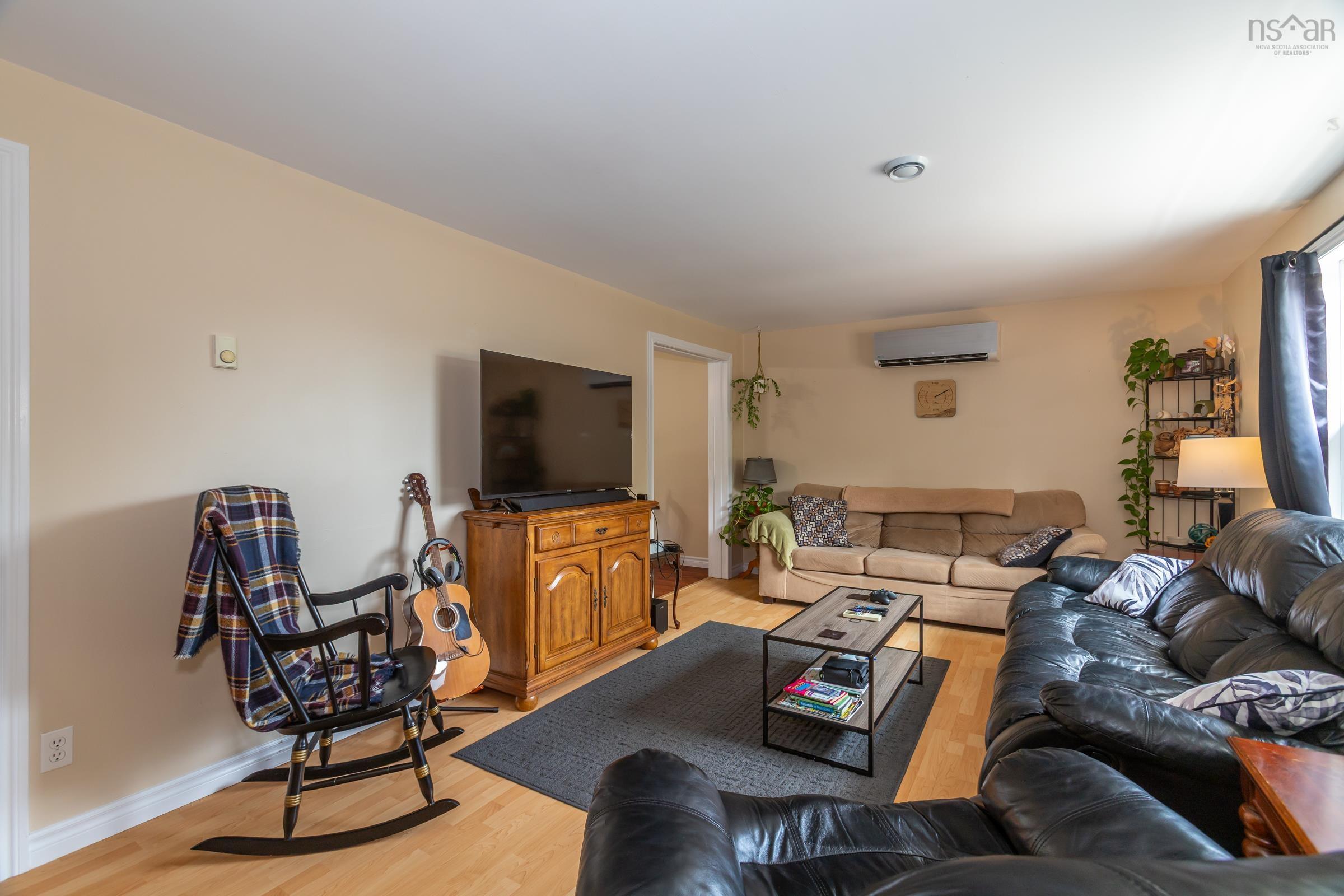 $329,900.00: 1 Pinecrest Drive, Middleton