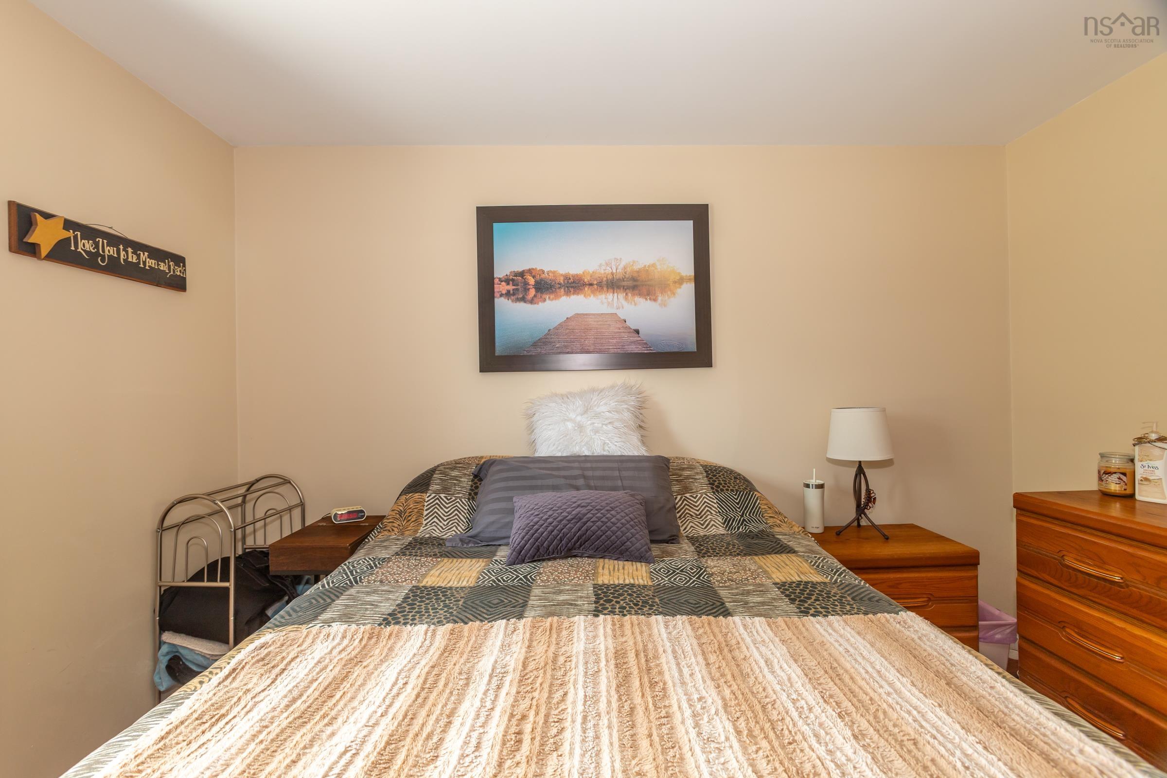 $329,900.00: 1 Pinecrest Drive, Middleton