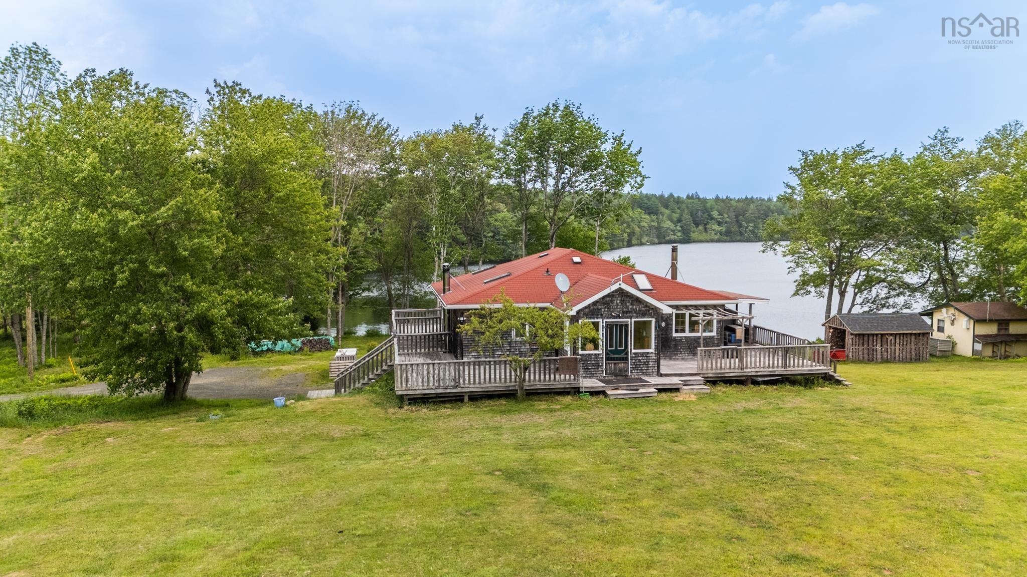 $799,900.00: 956 Highway 203, Kemptville