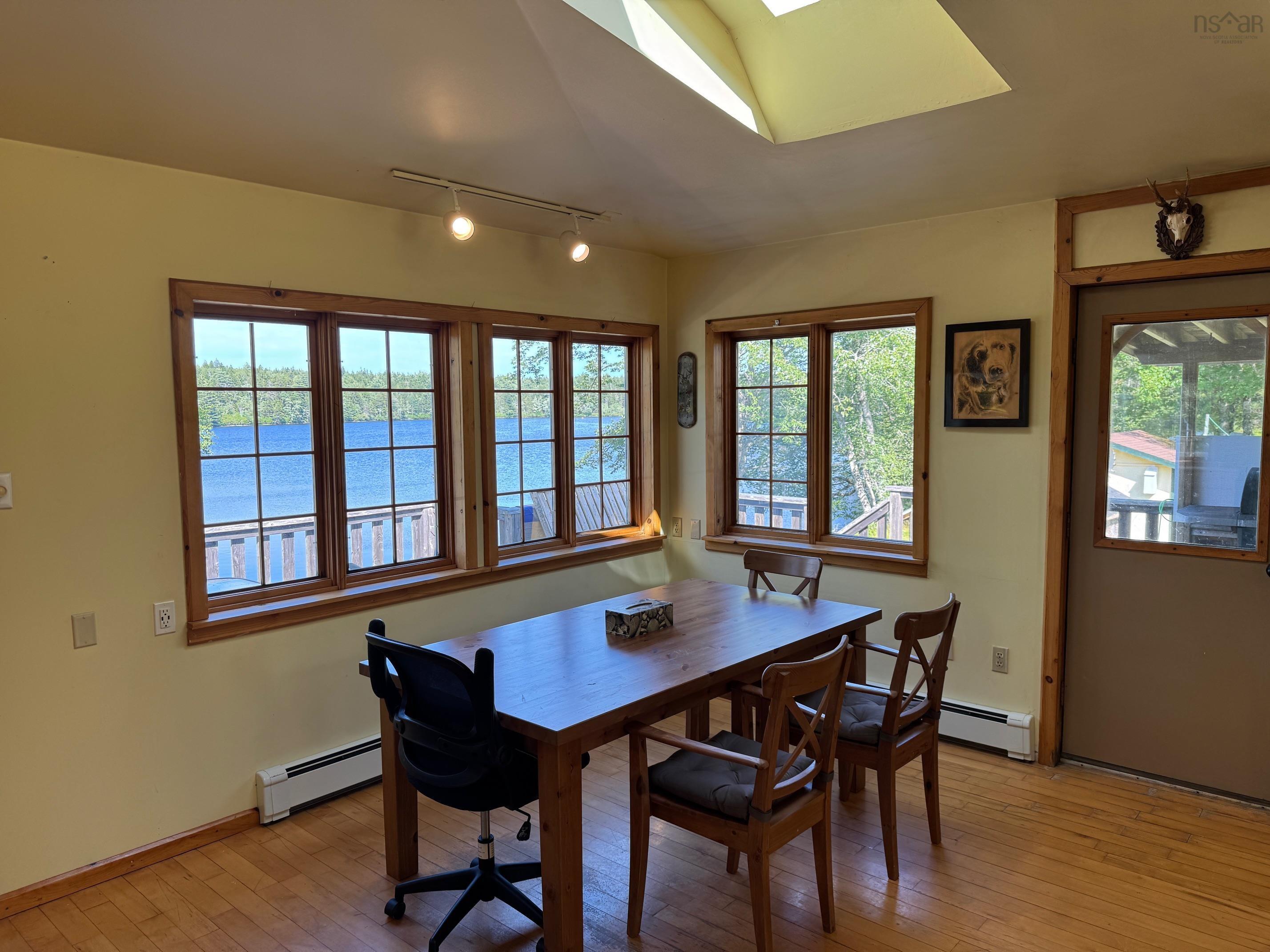 $799,900.00: 956 Highway 203, Kemptville