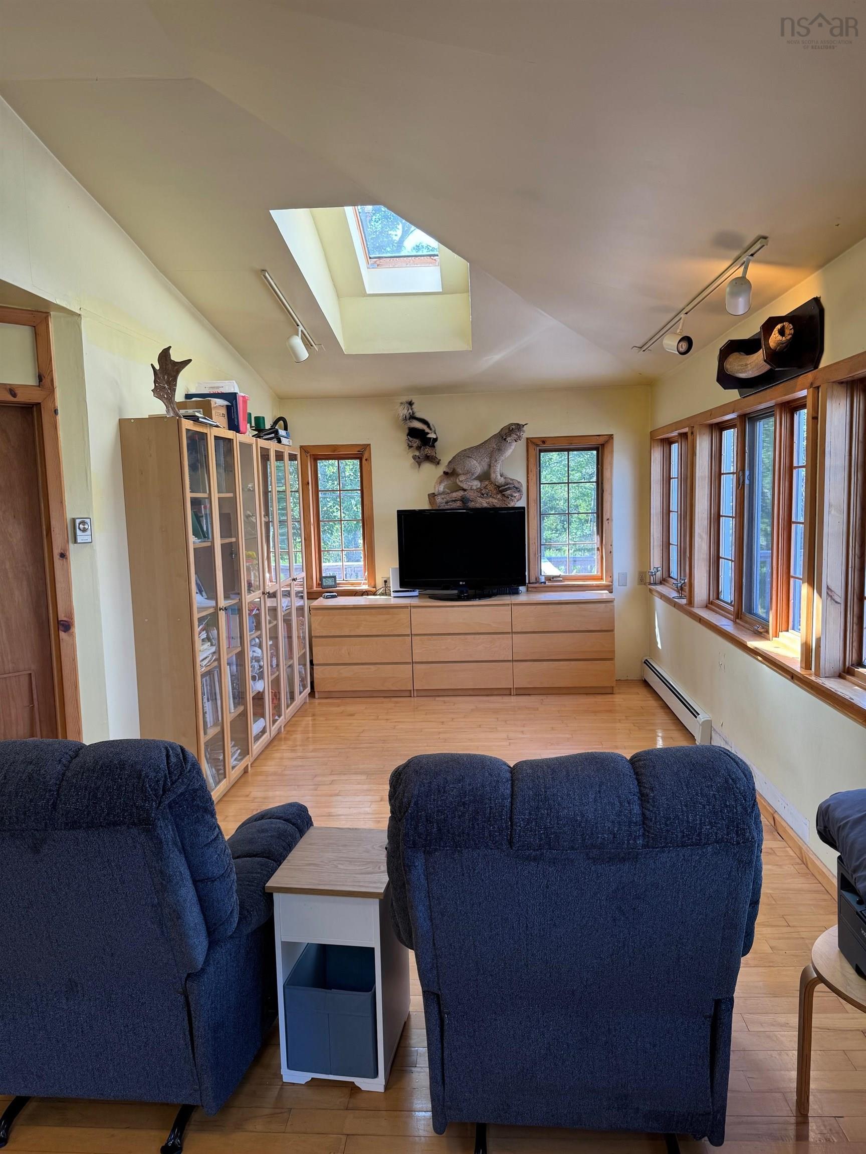 $799,900.00: 956 Highway 203, Kemptville