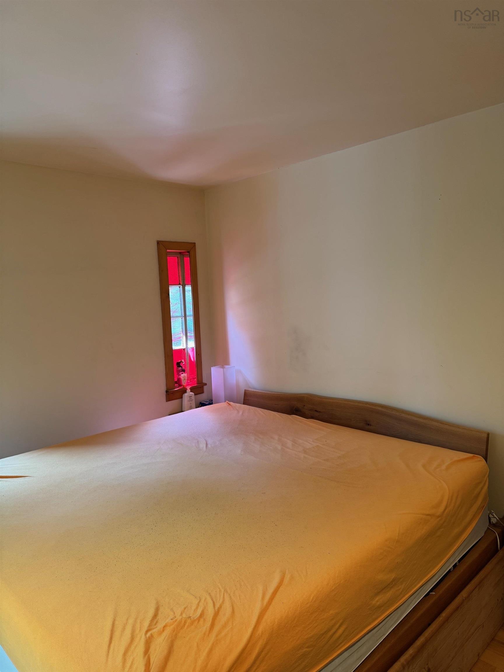 $799,900.00: 956 Highway 203, Kemptville