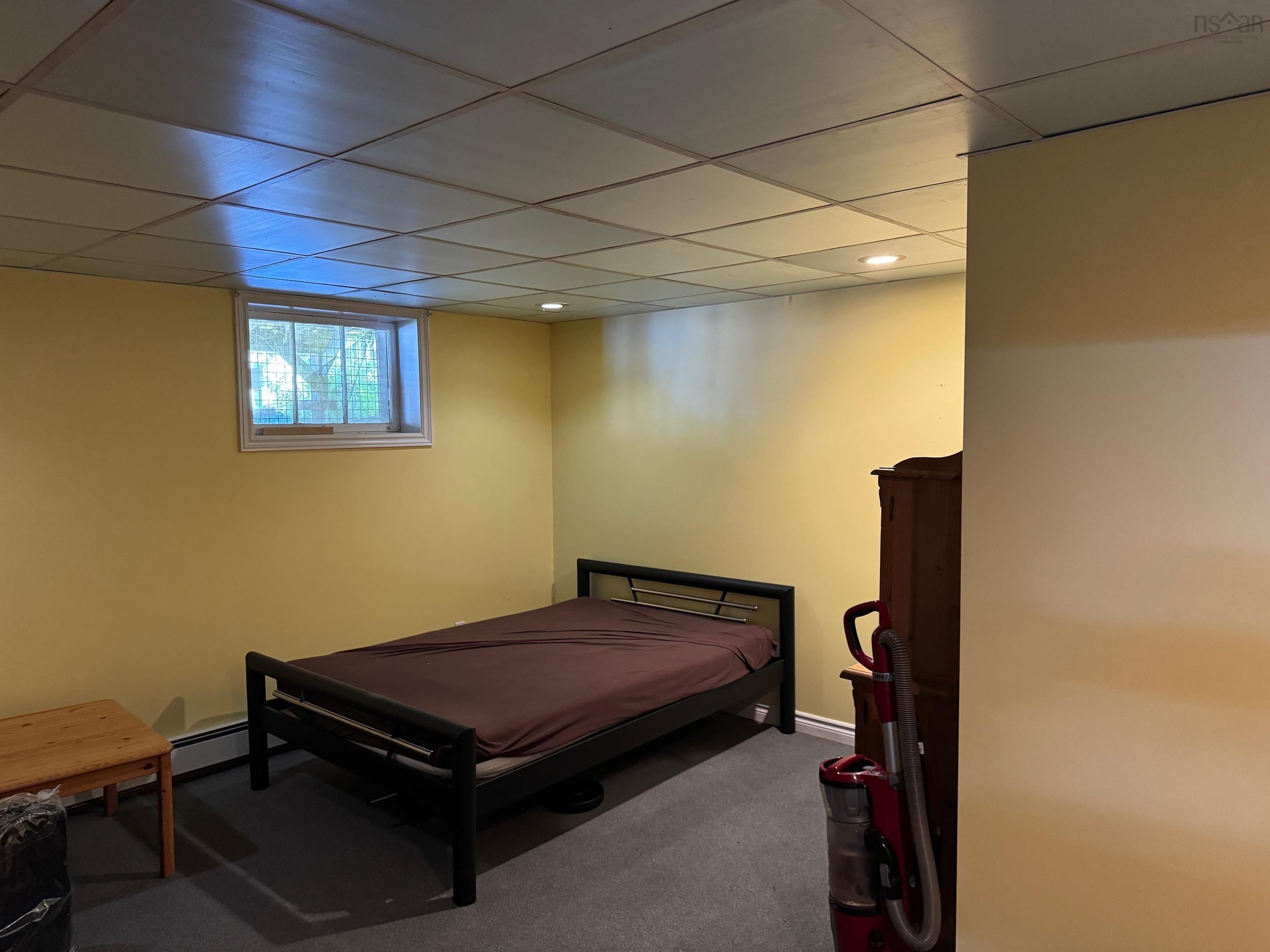 $799,900.00: 956 Highway 203, Kemptville