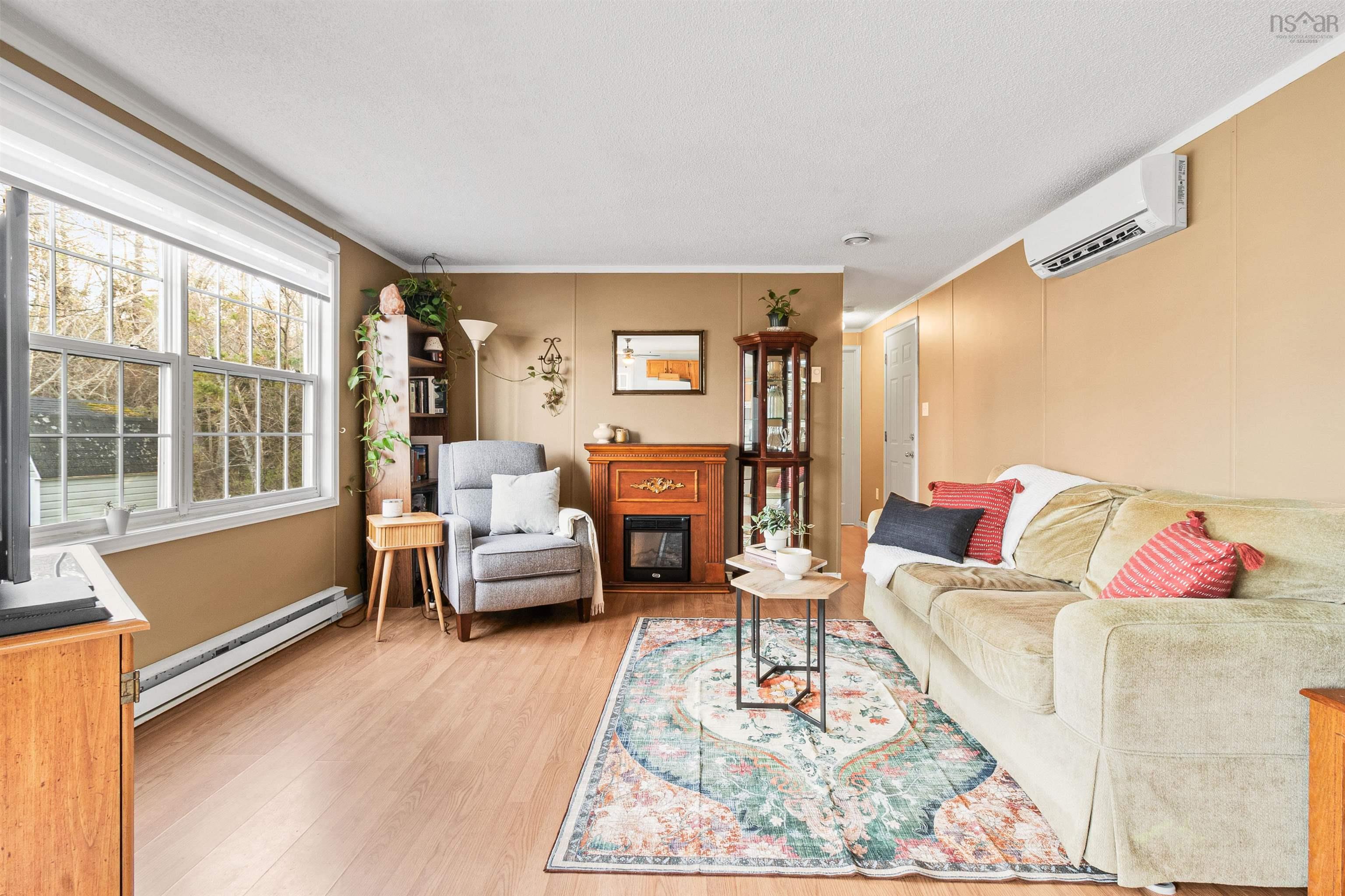 $259,000.00: 10 Apple Street, Dartmouth