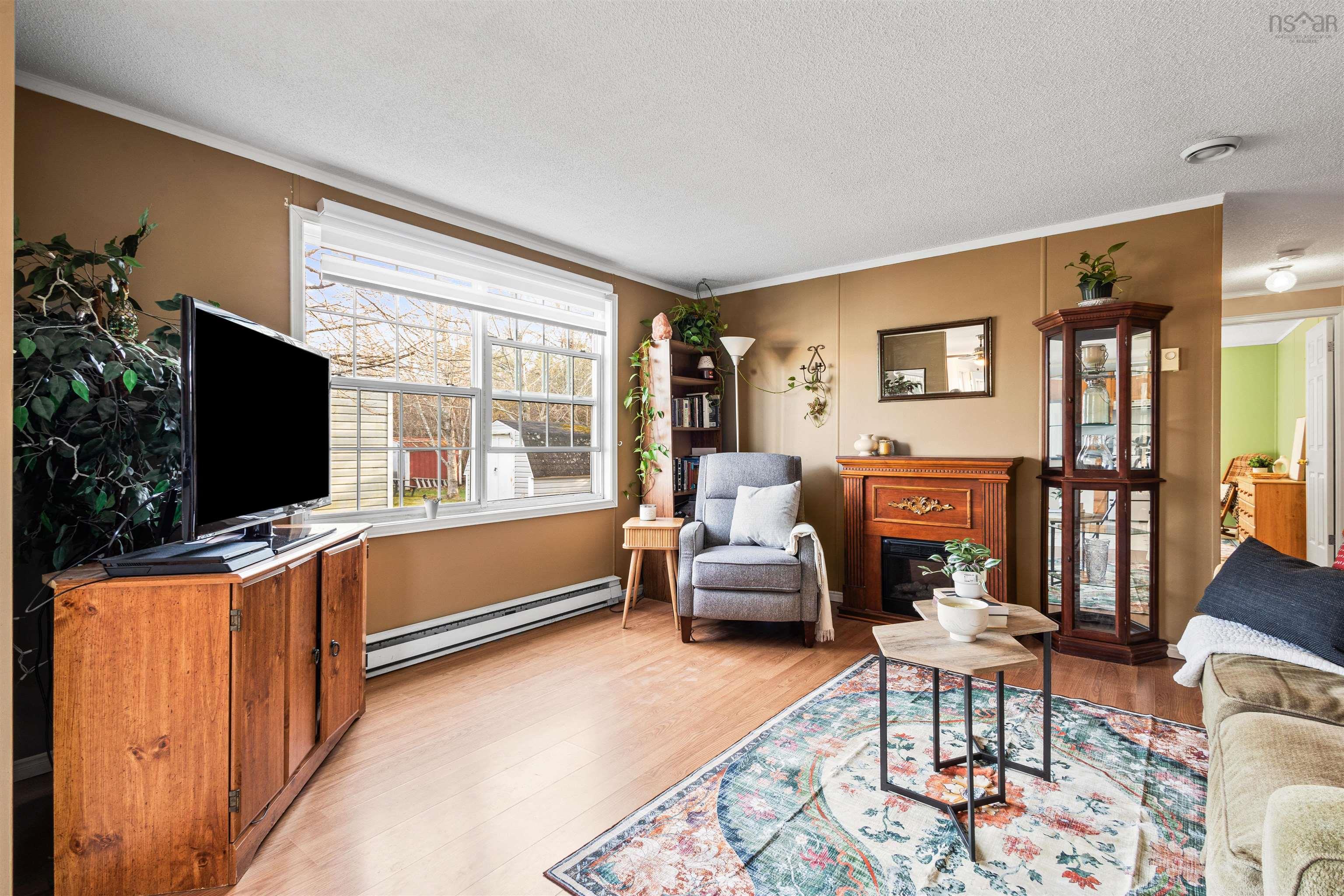 $259,000.00: 10 Apple Street, Dartmouth