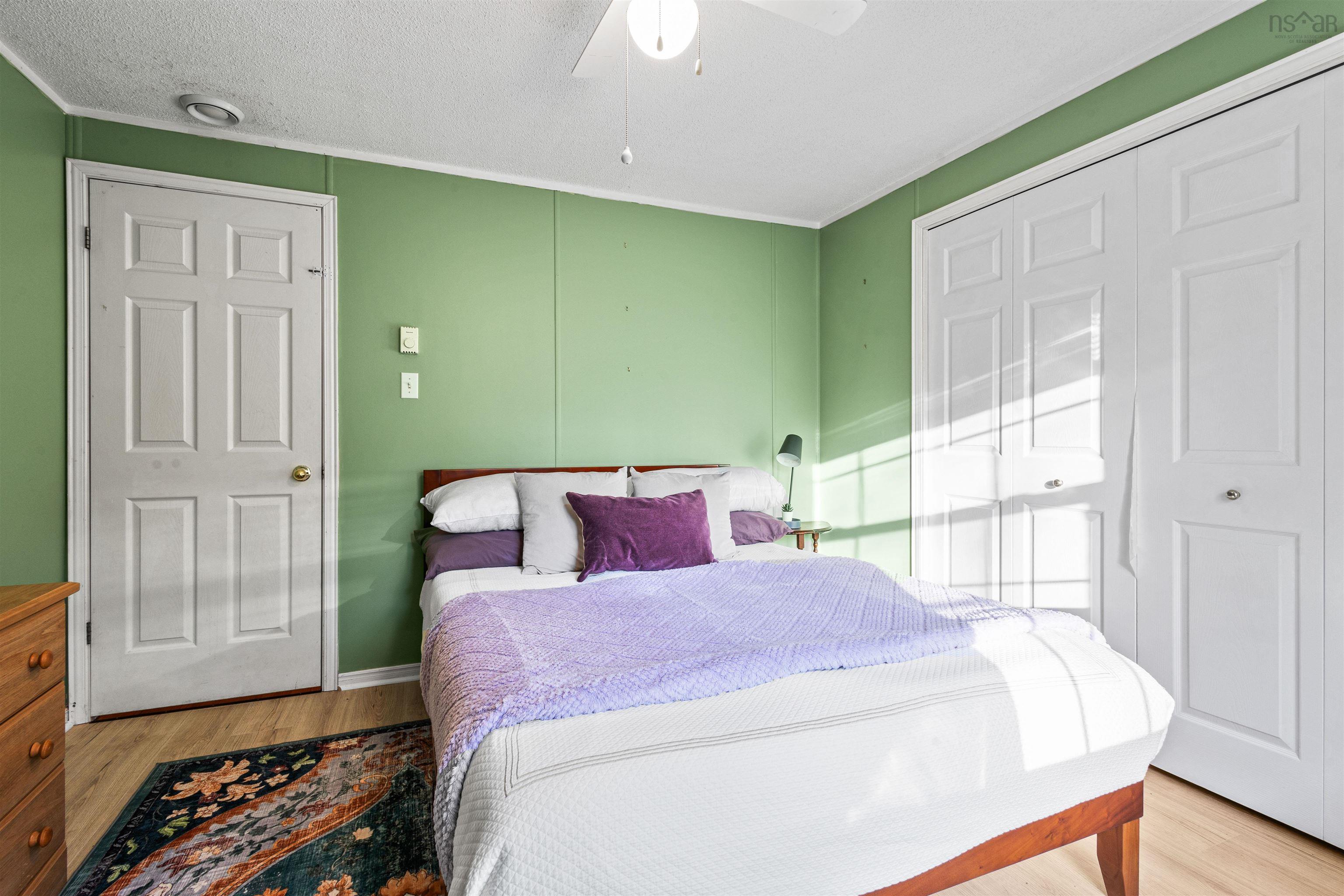 $259,000.00: 10 Apple Street, Dartmouth