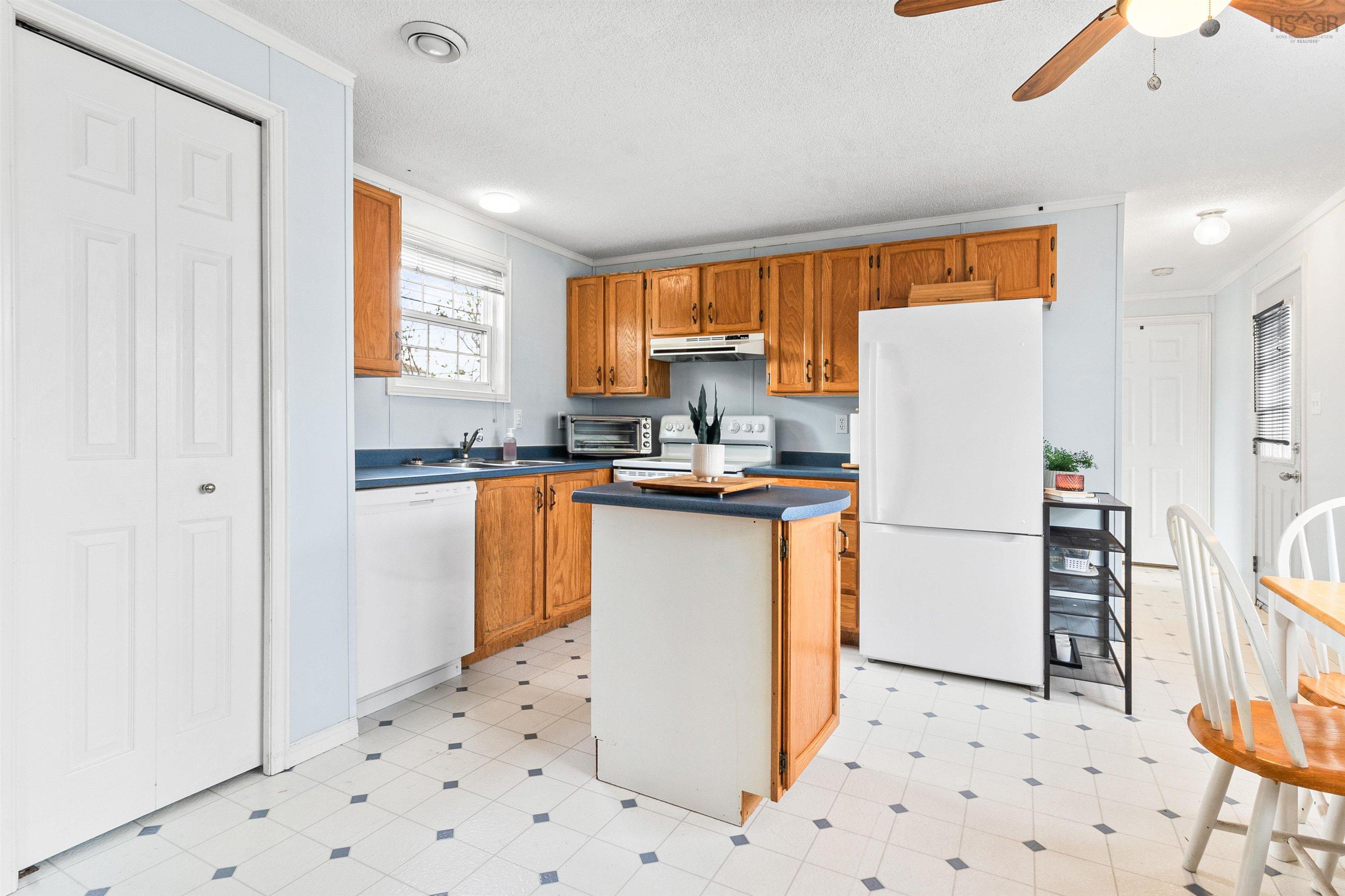 $259,000.00: 10 Apple Street, Dartmouth