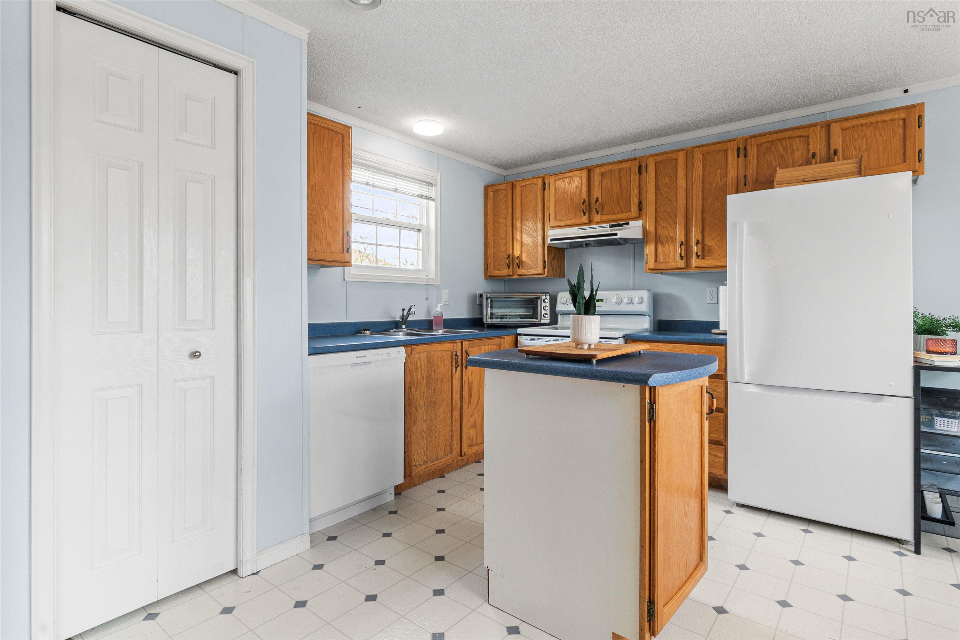 $259,000.00: 10 Apple Street, Dartmouth