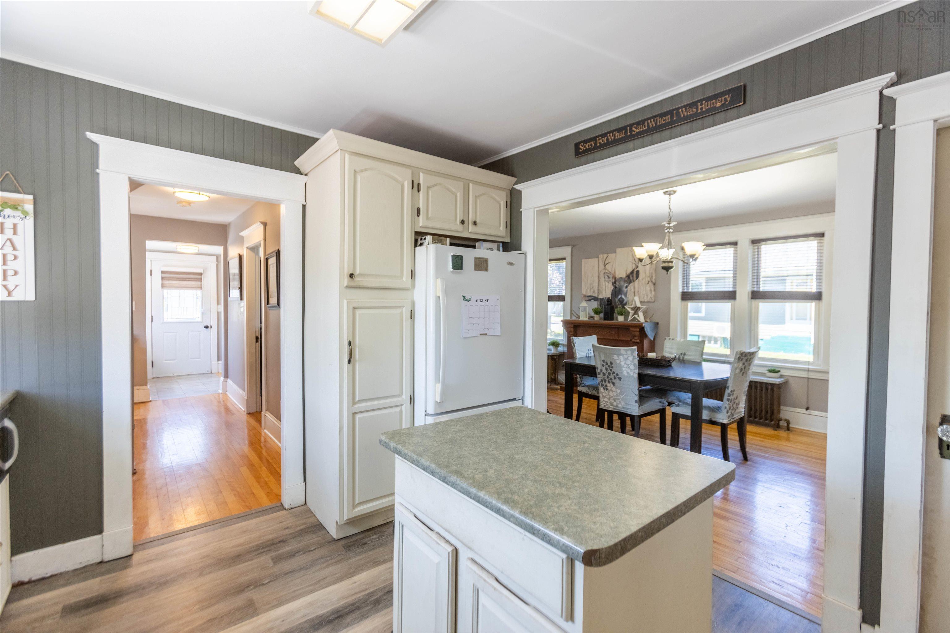 $289,900.00: 32 Allison Avenue, Amherst