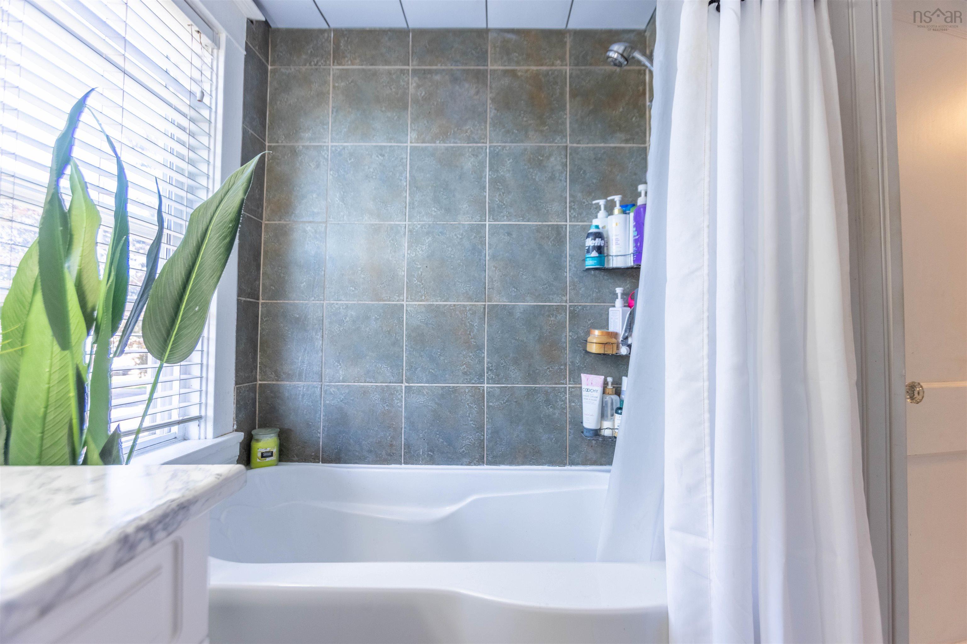 $289,900.00: 32 Allison Avenue, Amherst