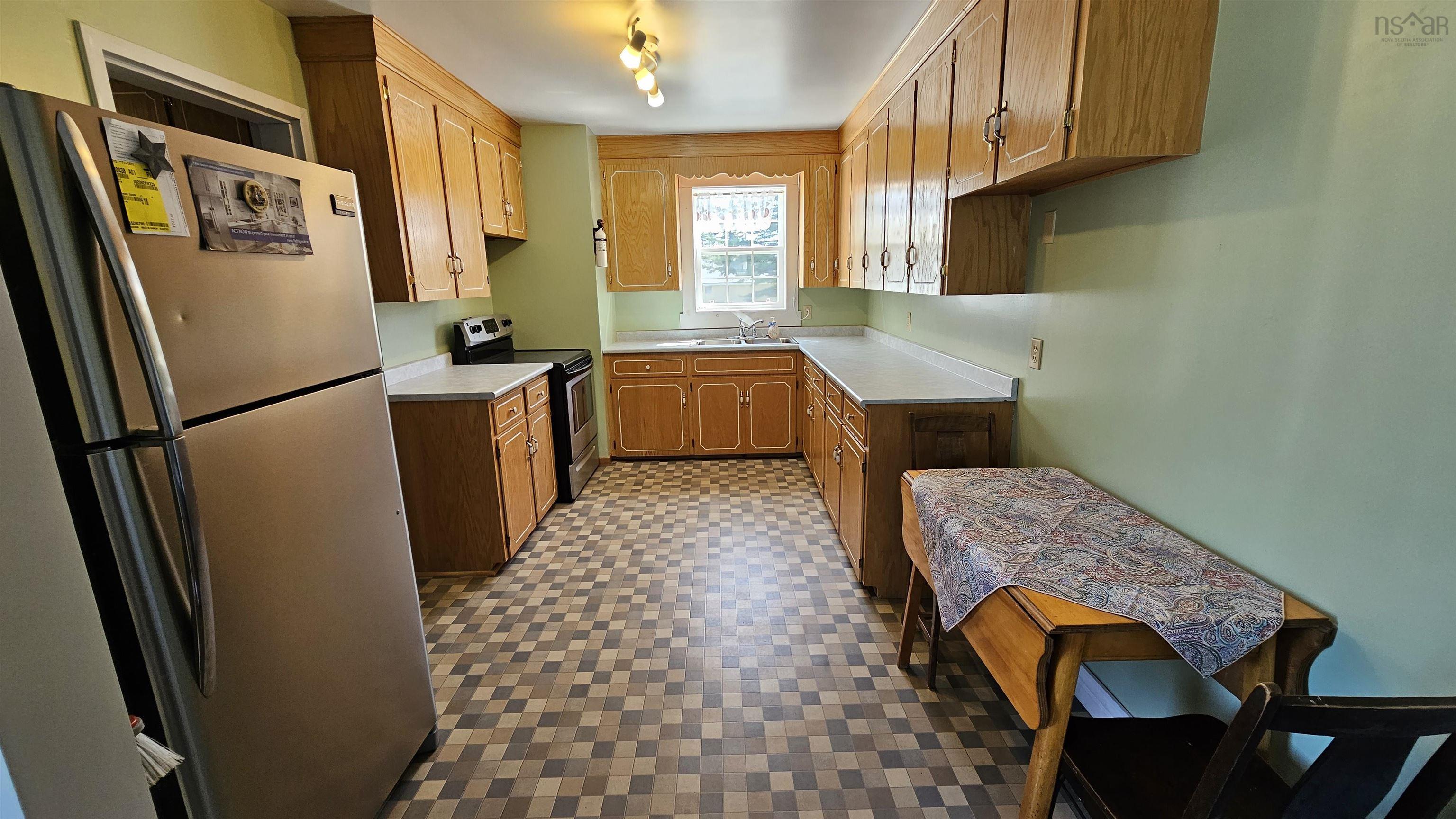 $549,000.00: 1066 Highway 2, Hilden