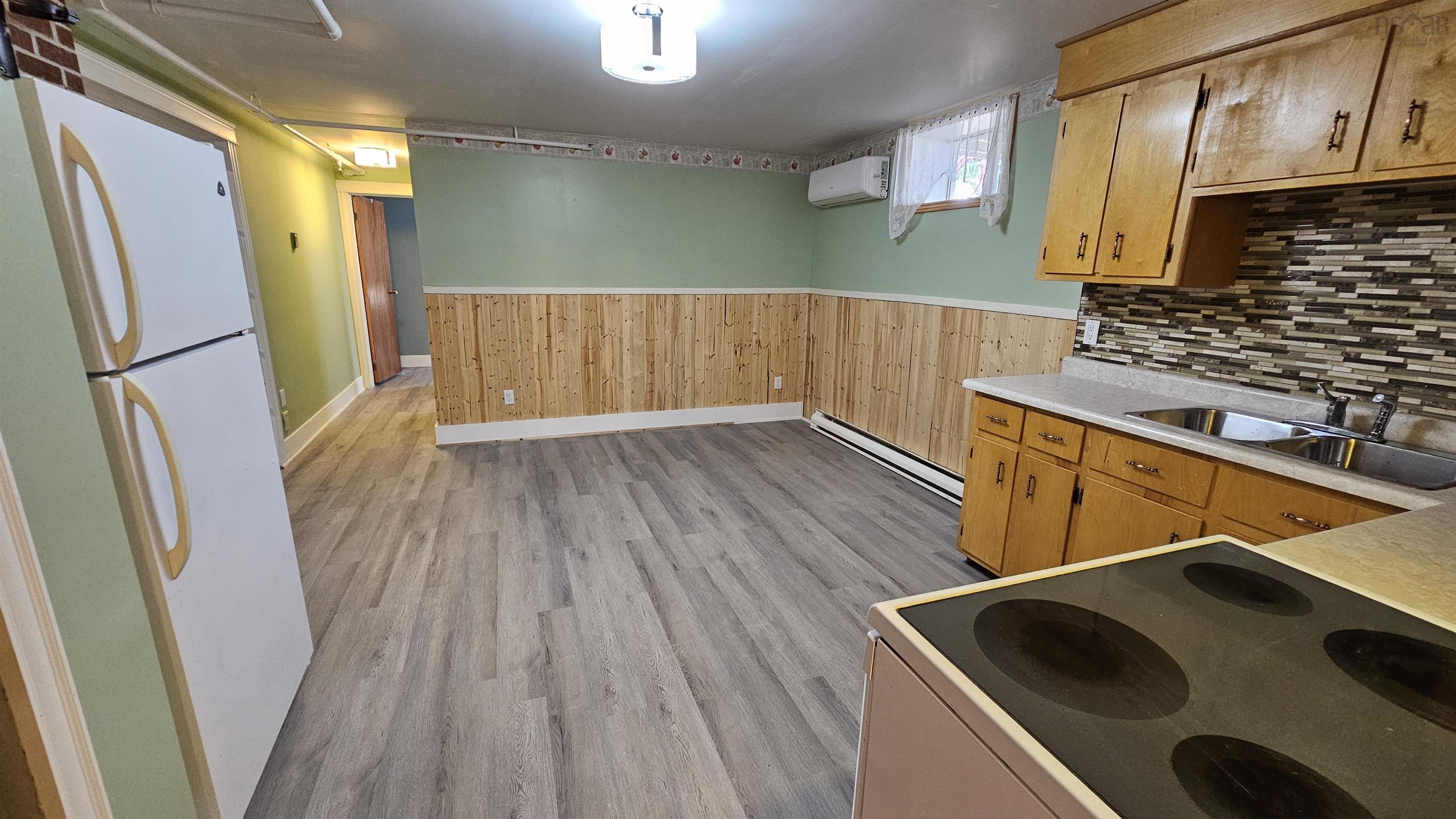 $549,000.00: 1066 Highway 2, Hilden