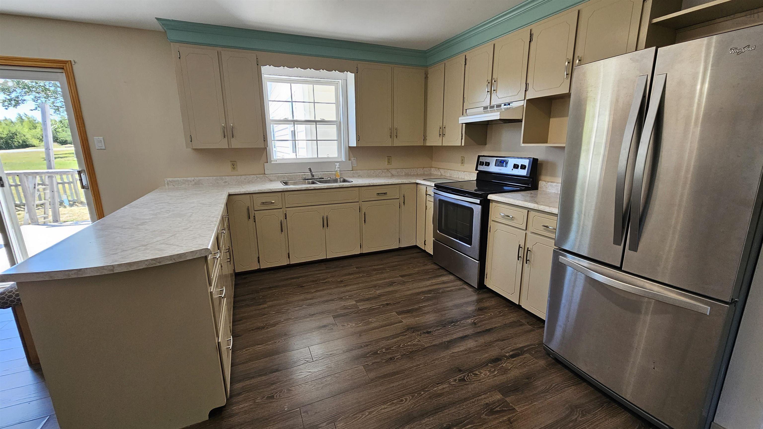 $549,000.00: 1066 Highway 2, Hilden