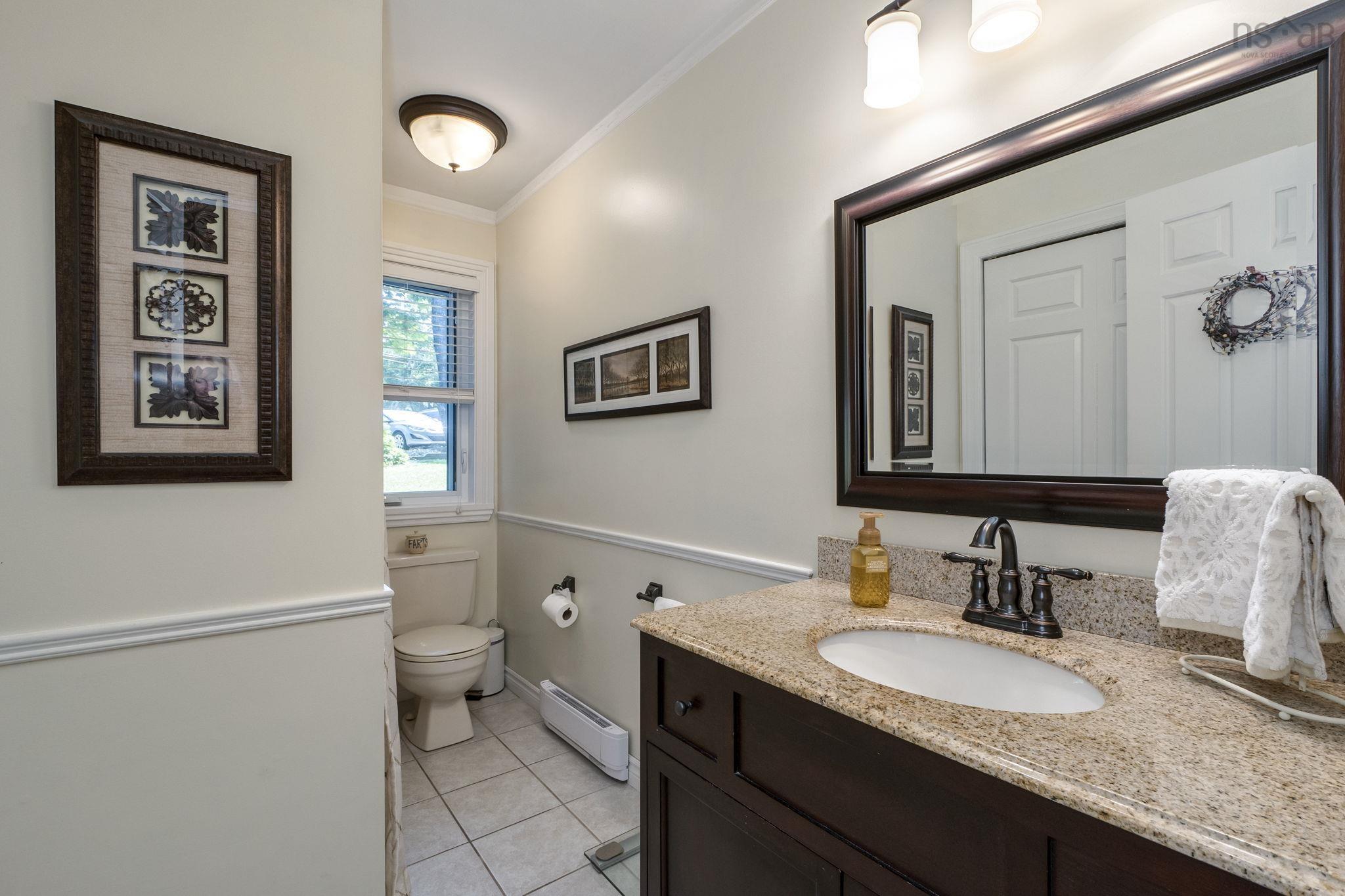 $699,900.00: 180 Rockmanor Drive, Bedford