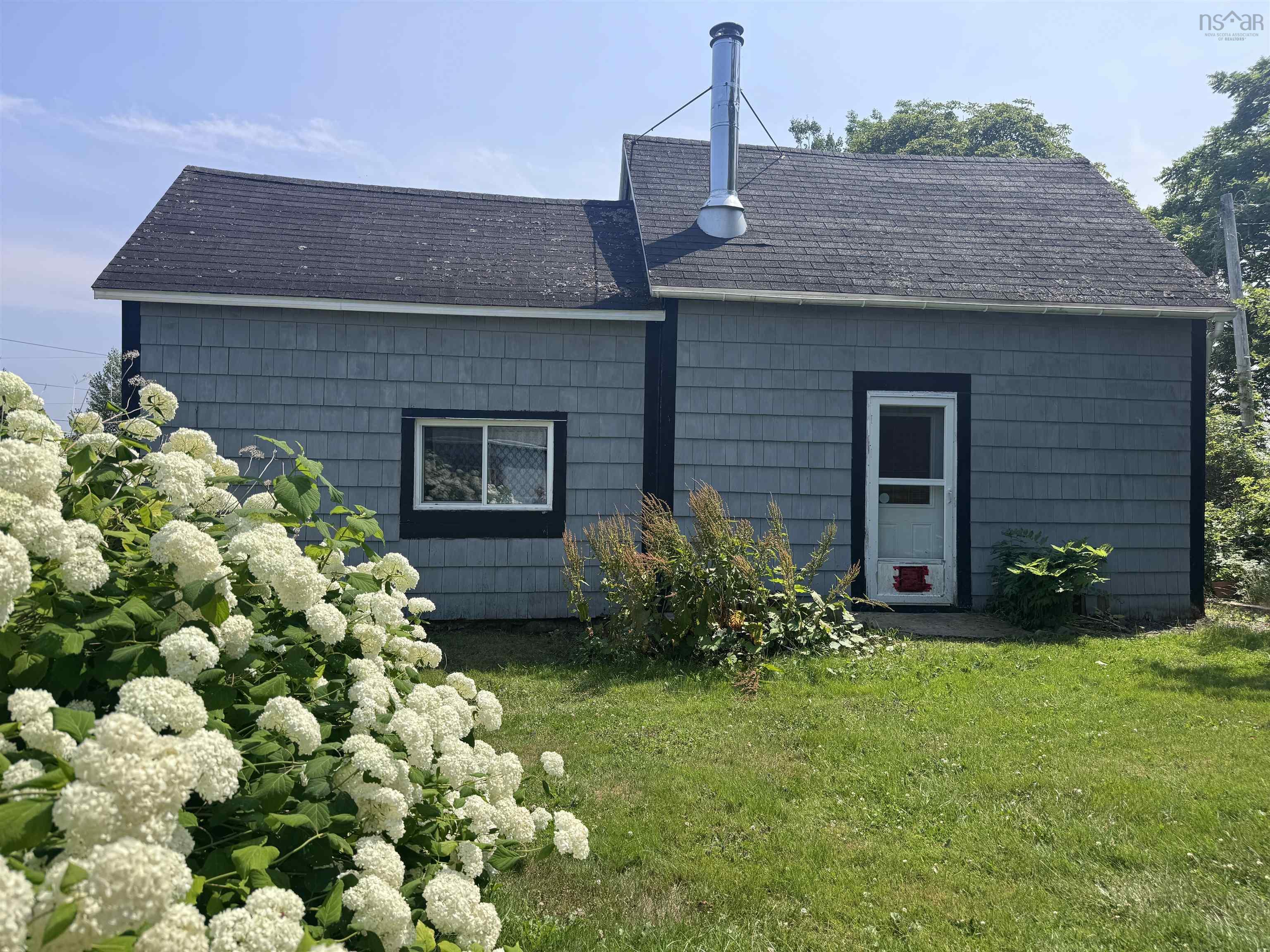 $165,000.00: 10 High Street, Baddeck