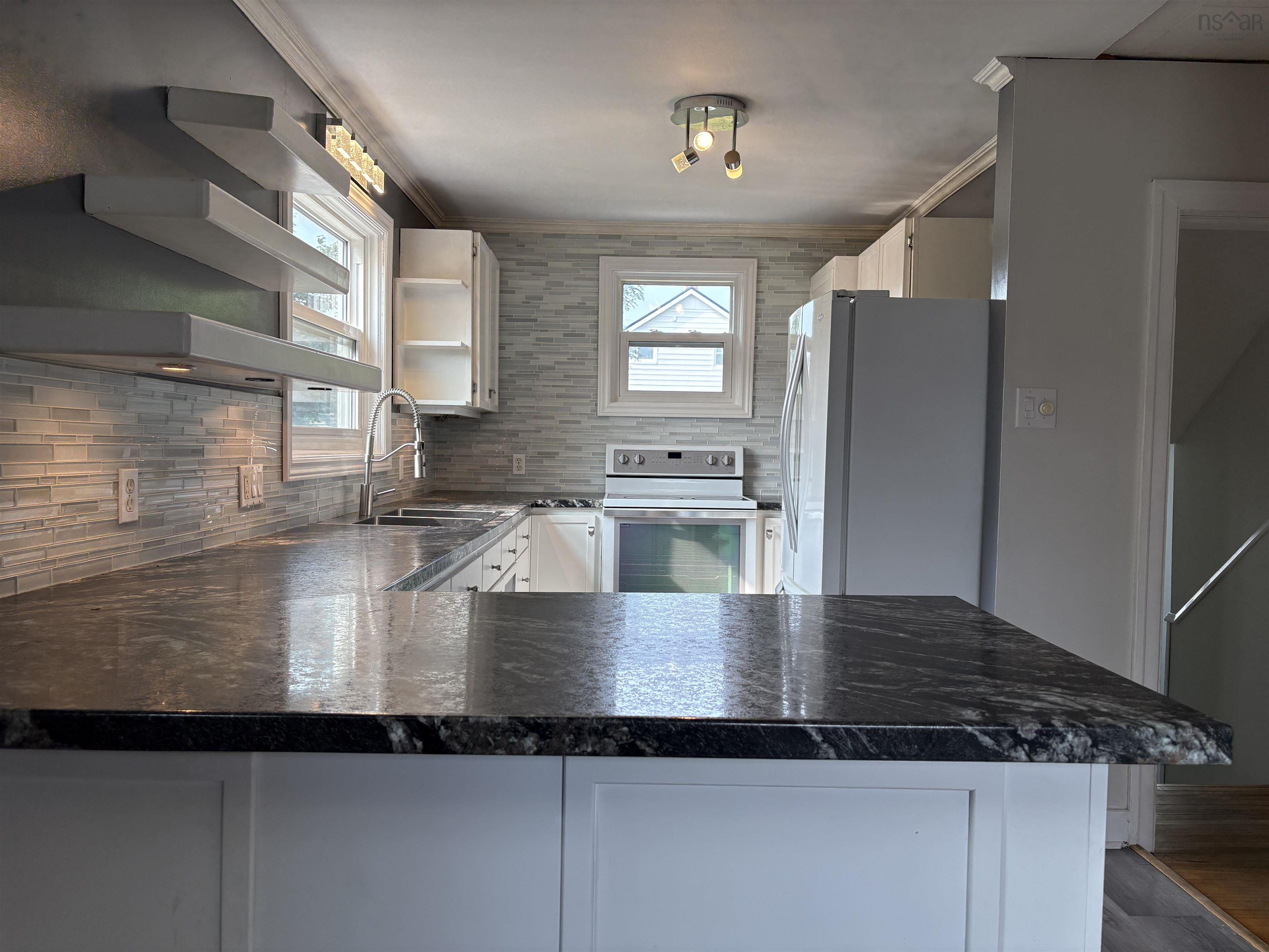 $249,900.00: 34 Belmont Avenue, Stellarton