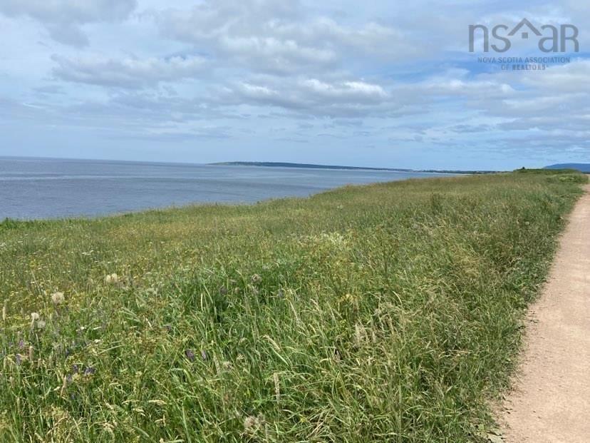 $199,000.00: Cabot Trail, Grand Étang