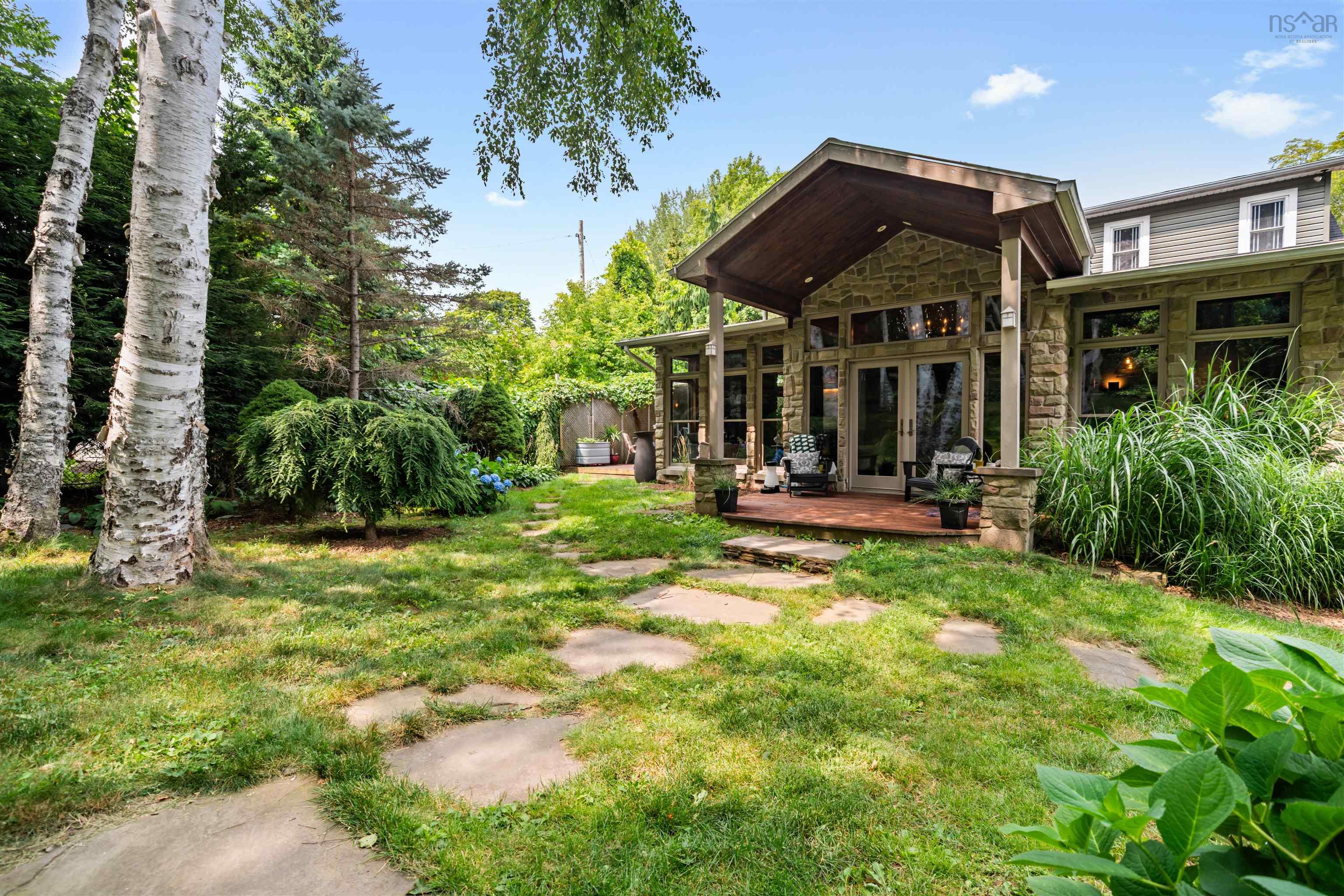 $797,777.00: 93 Elm Street, New Glasgow