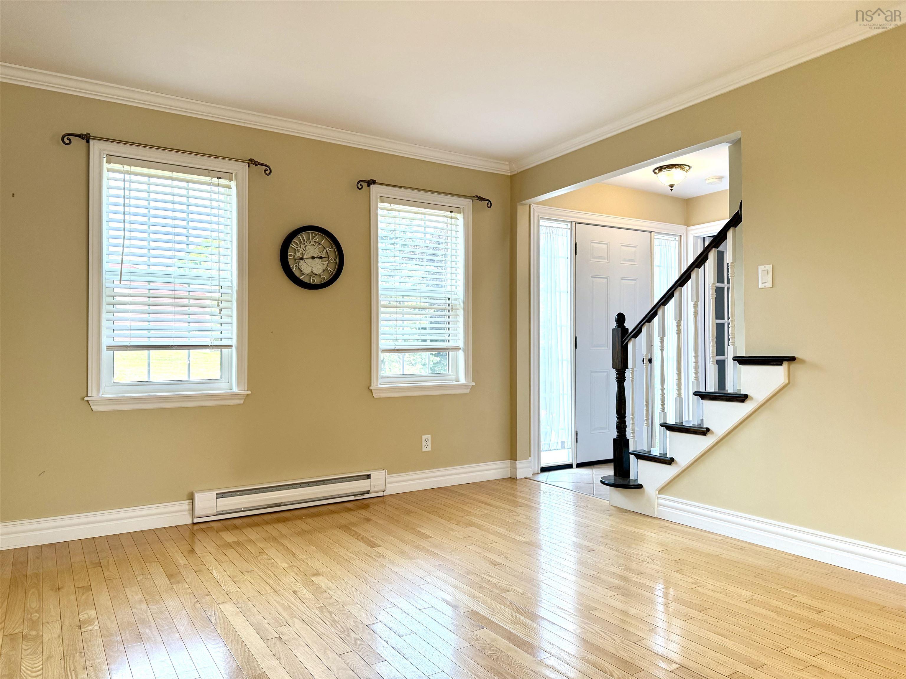 $379,900.00: 2 Abbey Road, Amherst