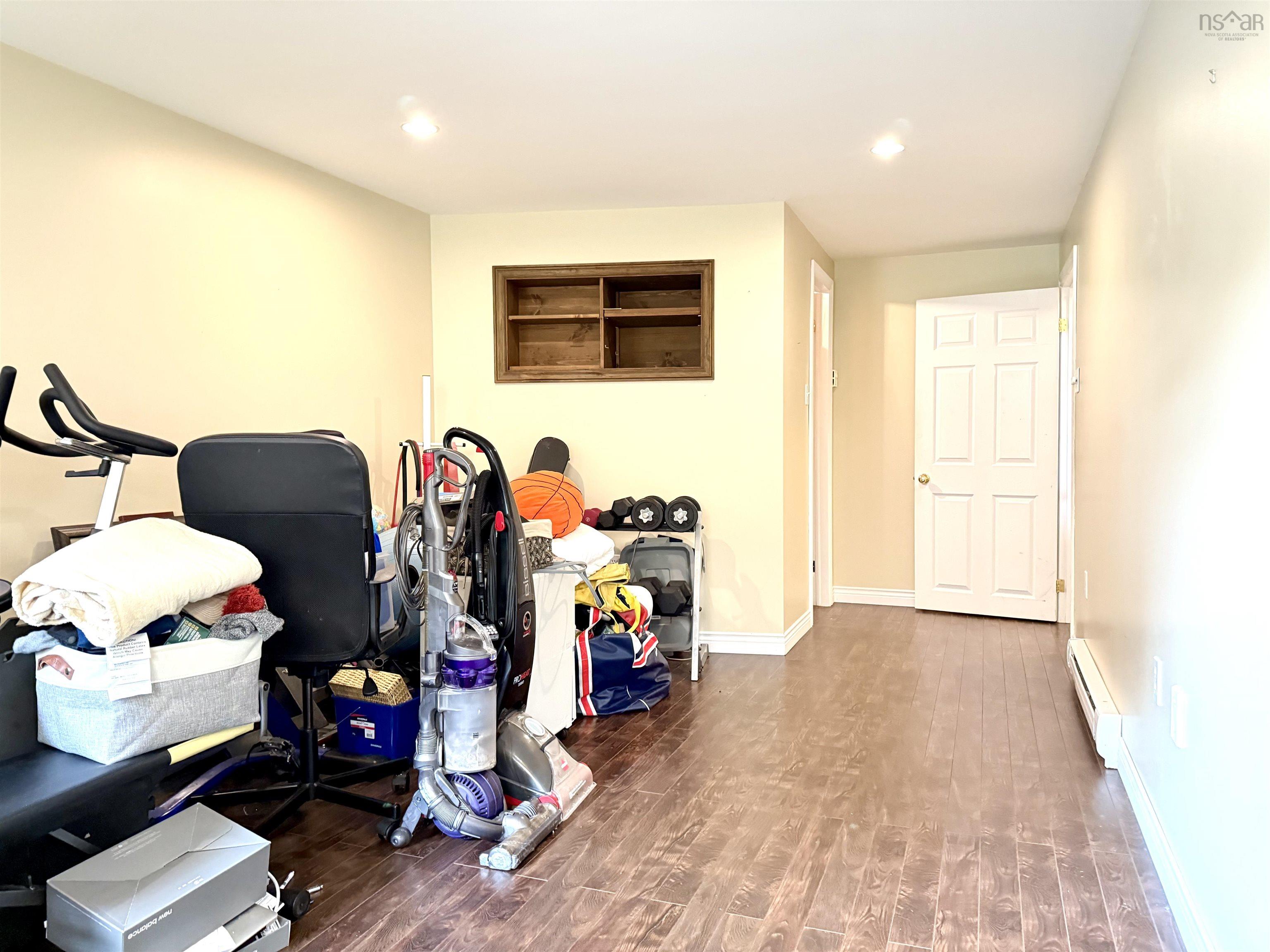 $379,900.00: 2 Abbey Road, Amherst