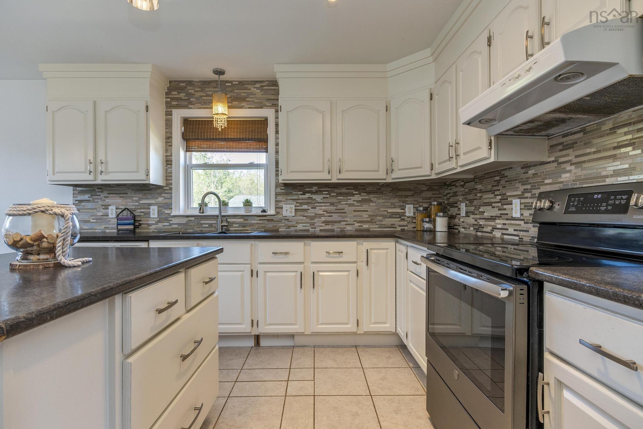 $575,000.00: 57 MacMillan Drive, Enfield