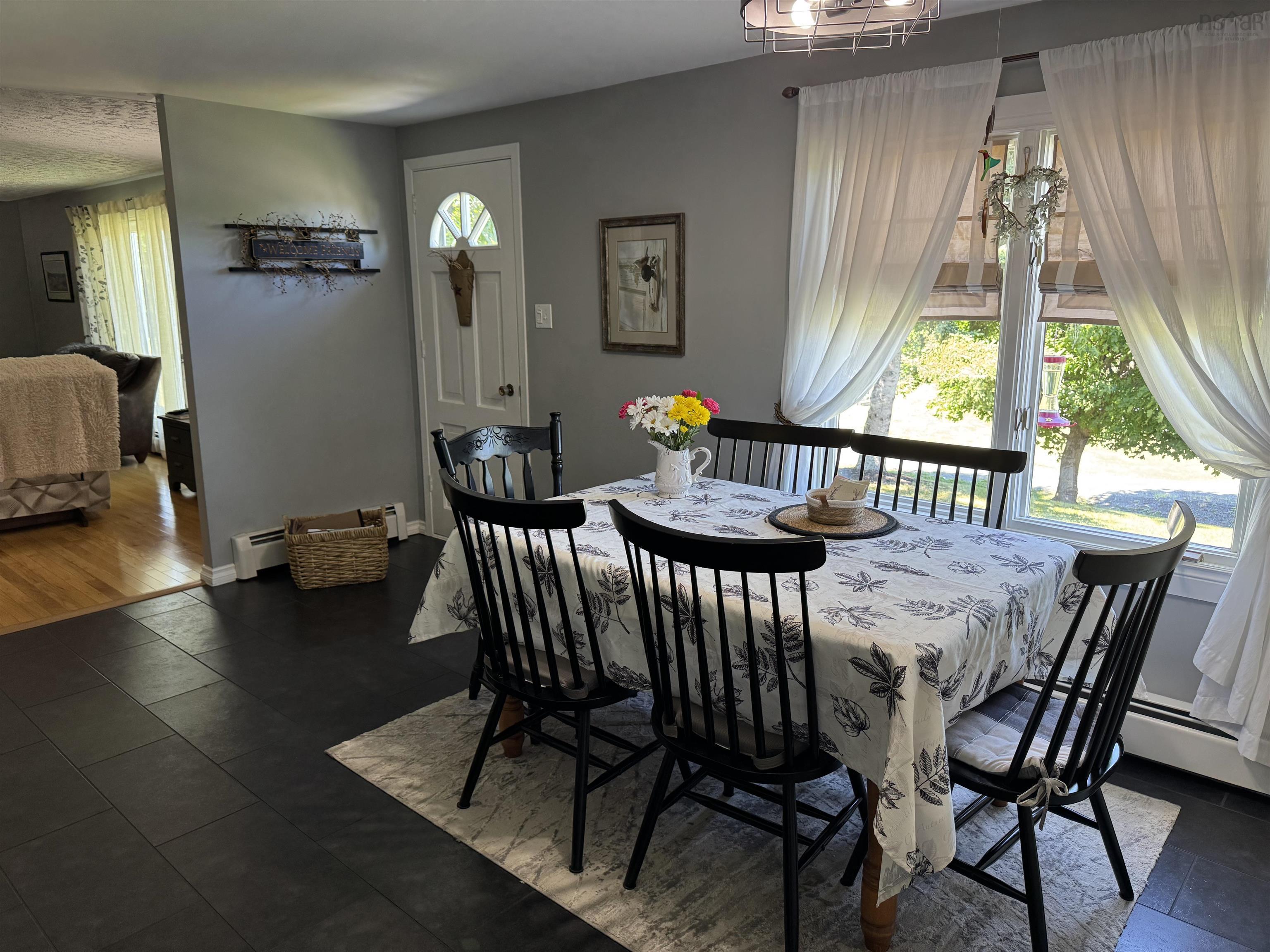 $349,900.00: 40 Sharmac Drive, Maclellan