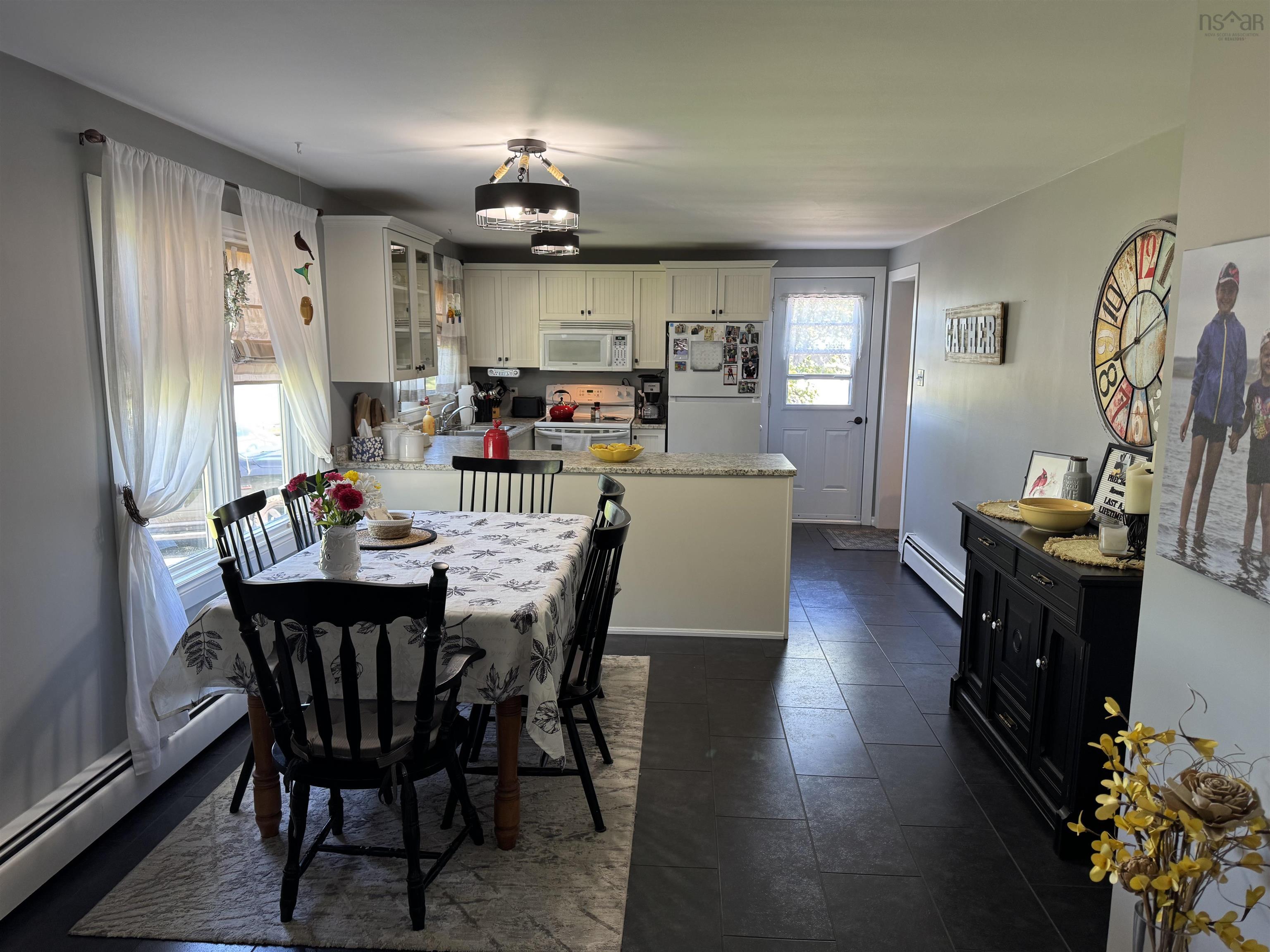 $349,900.00: 40 Sharmac Drive, Maclellan