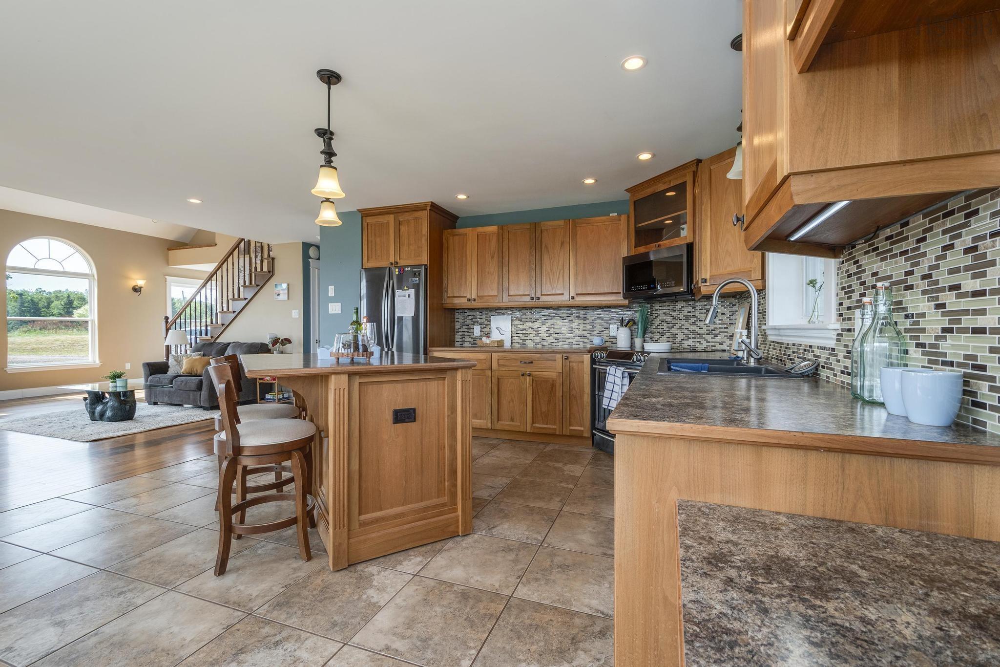 $499,900.00: 767 Black Rock Road, Clifton