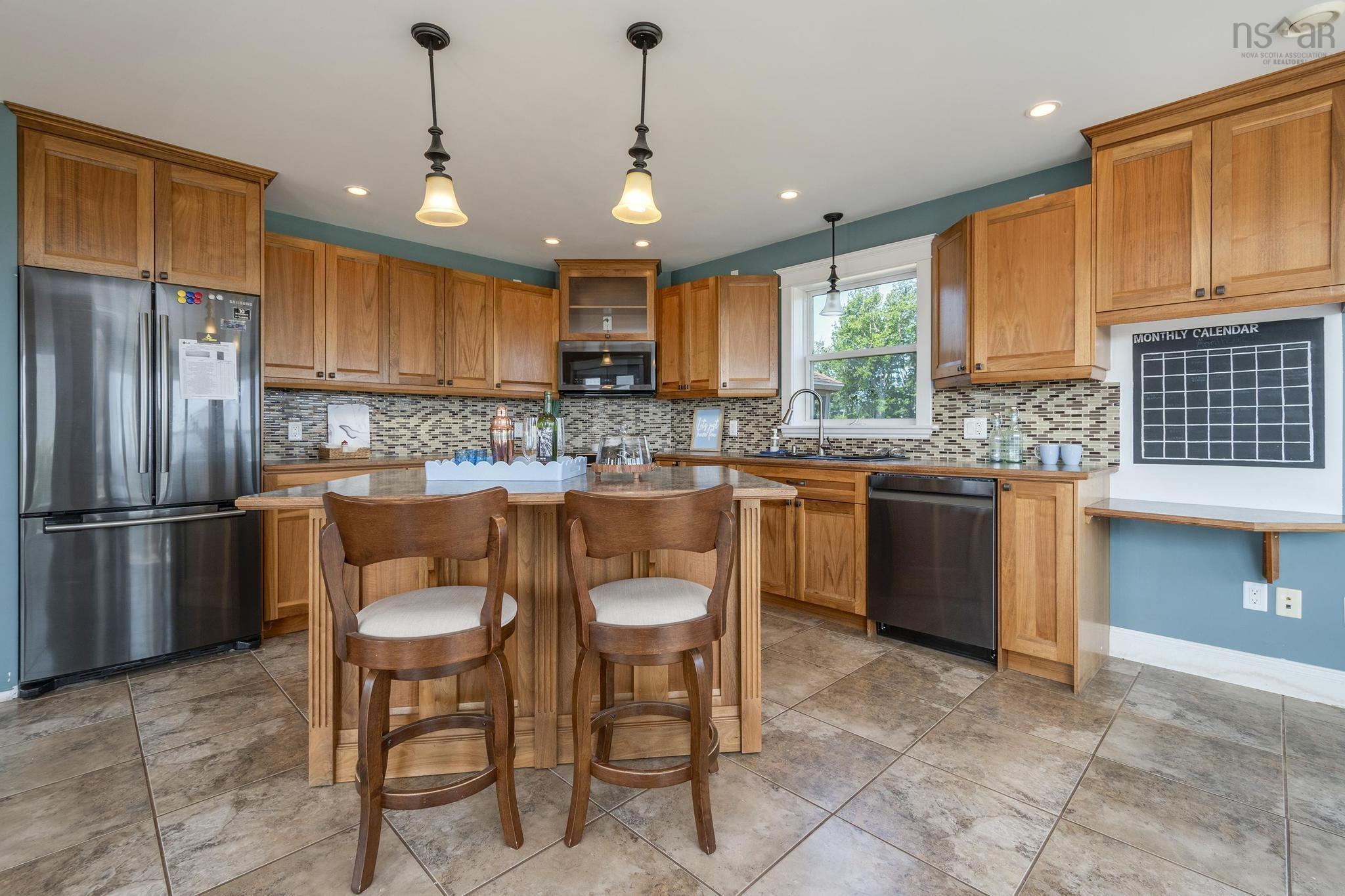 $499,900.00: 767 Black Rock Road, Clifton