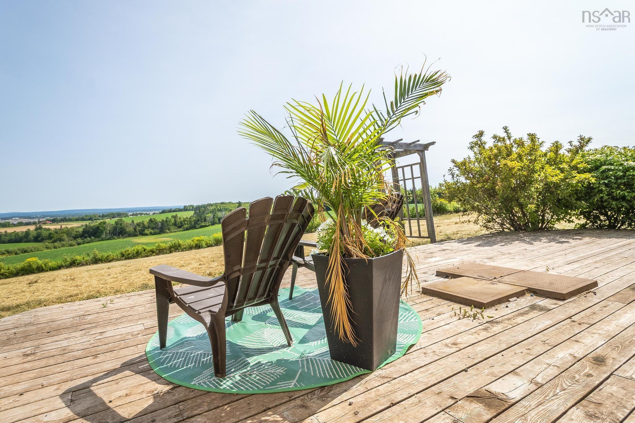 $499,900.00: 767 Black Rock Road, Clifton