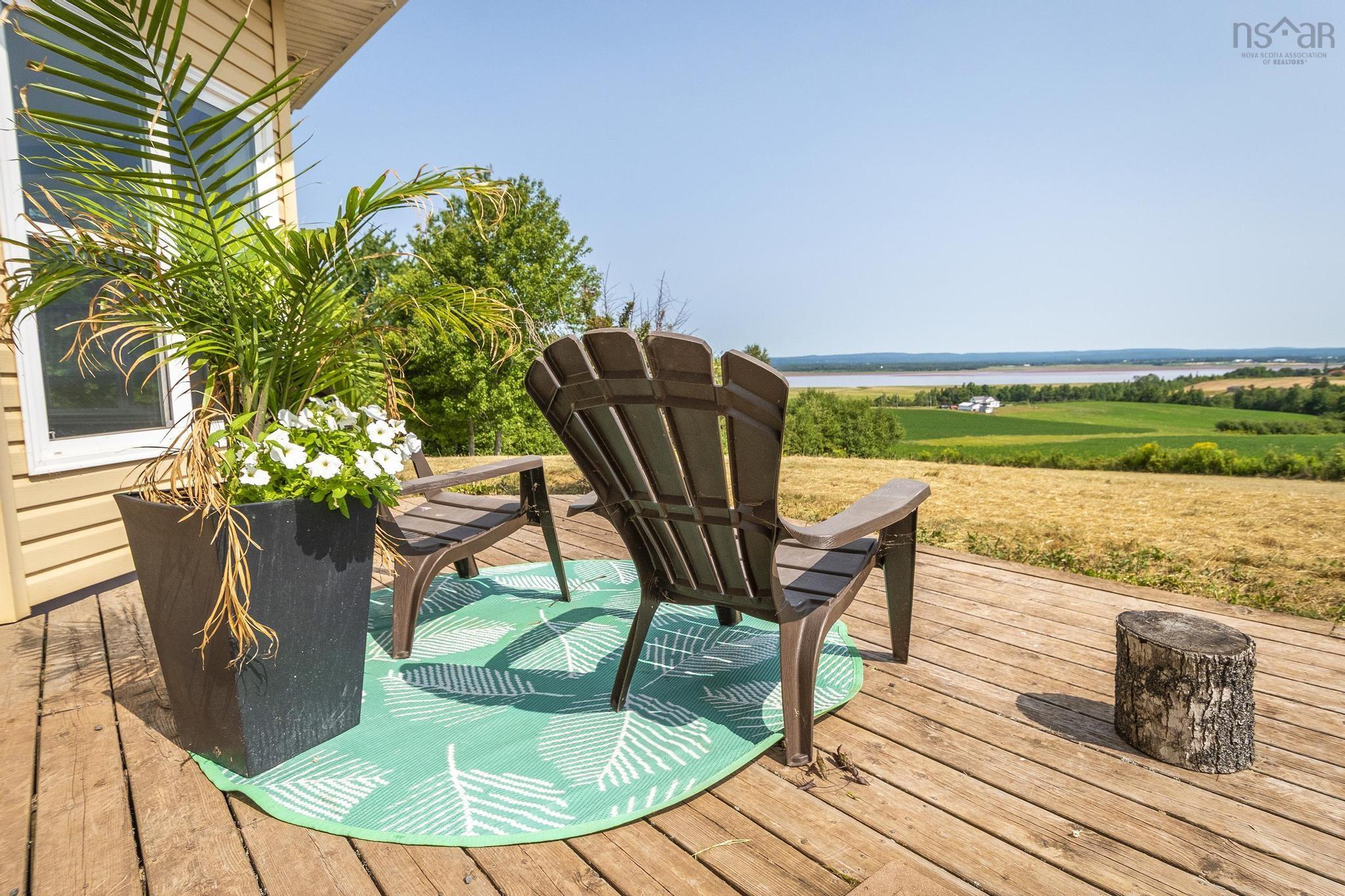 $499,900.00: 767 Black Rock Road, Clifton