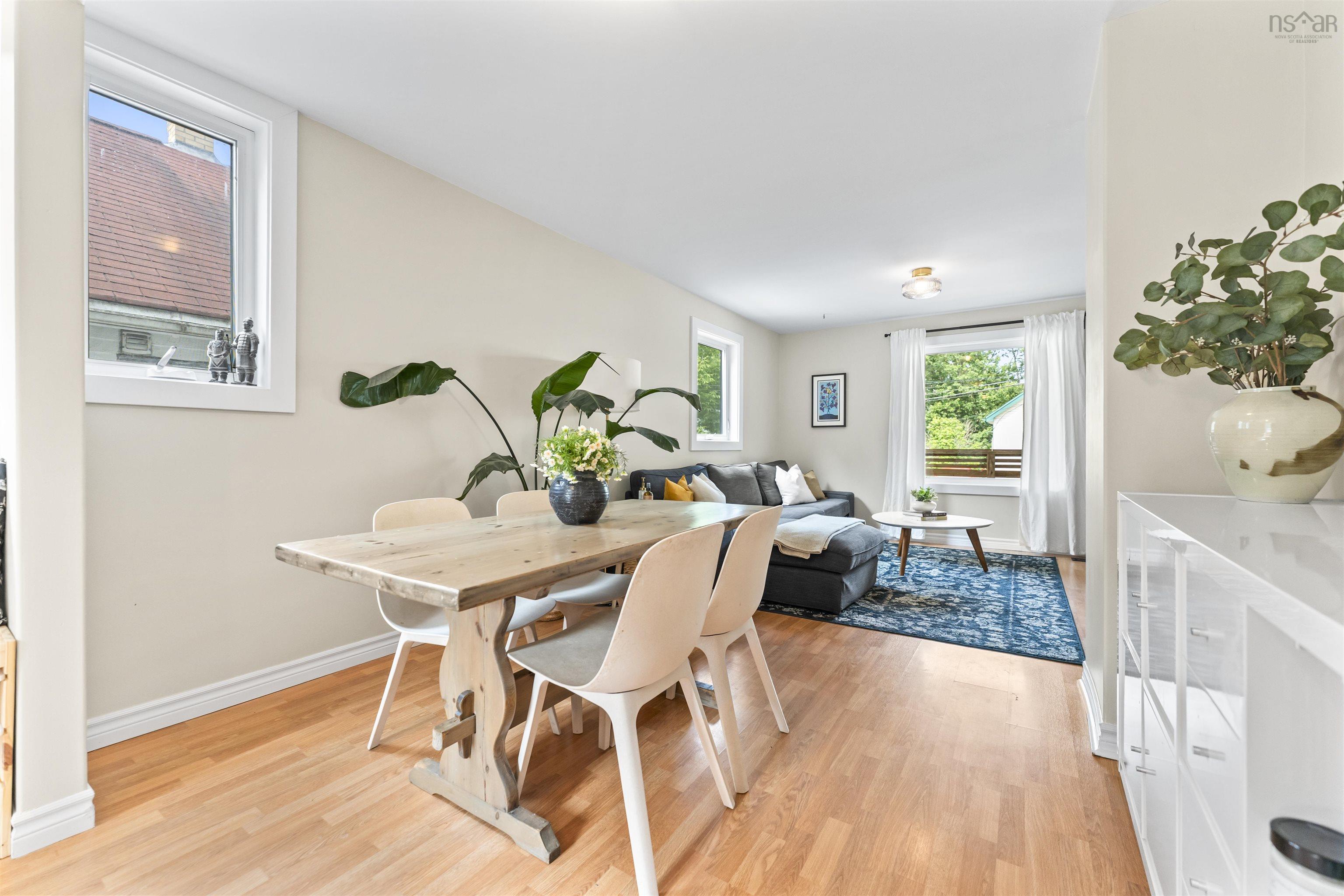 $559,900.00: 11 Brookside Avenue, Dartmouth