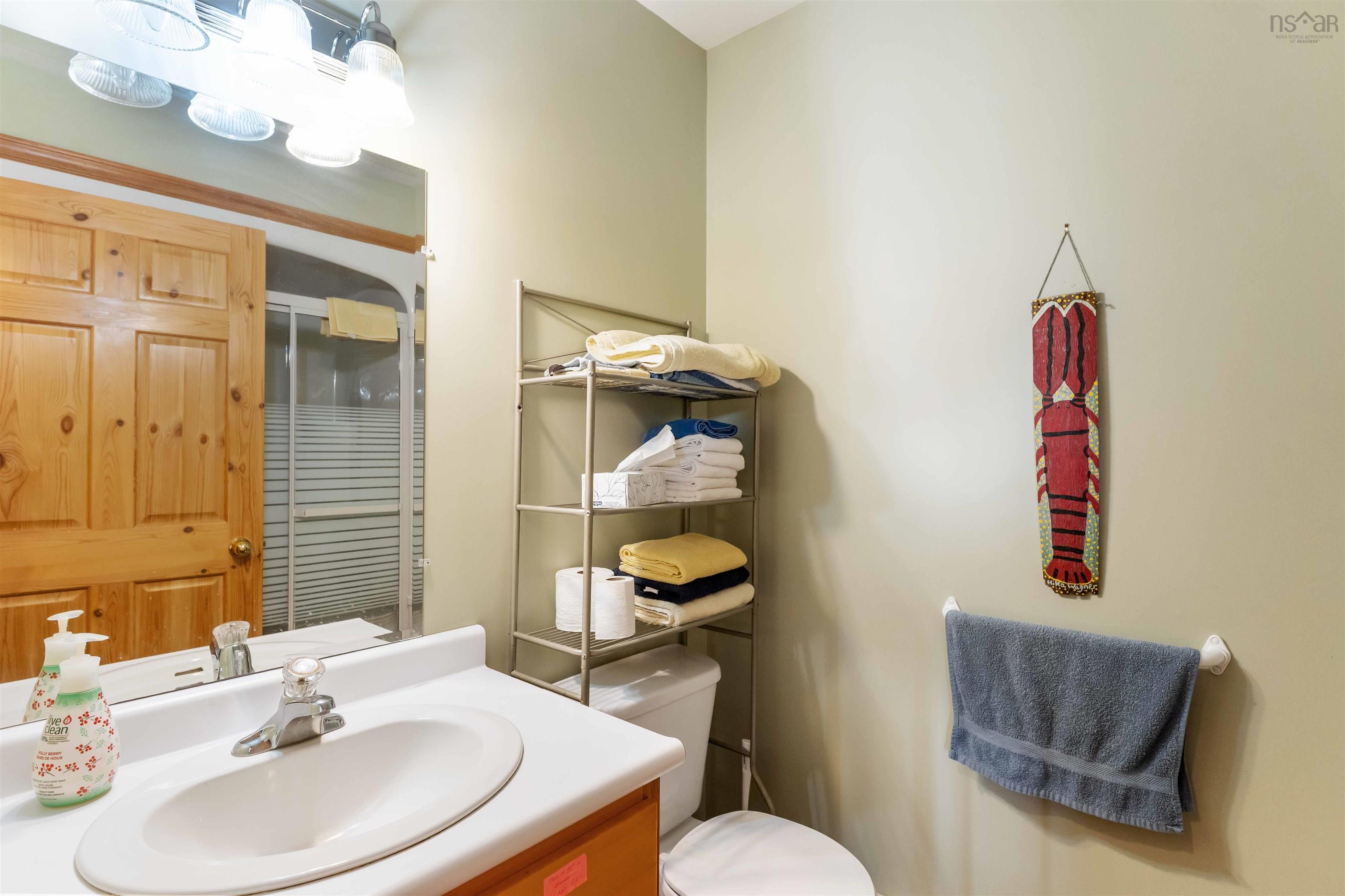 $469,000.00: 885 Fort Point Road, Ashmore