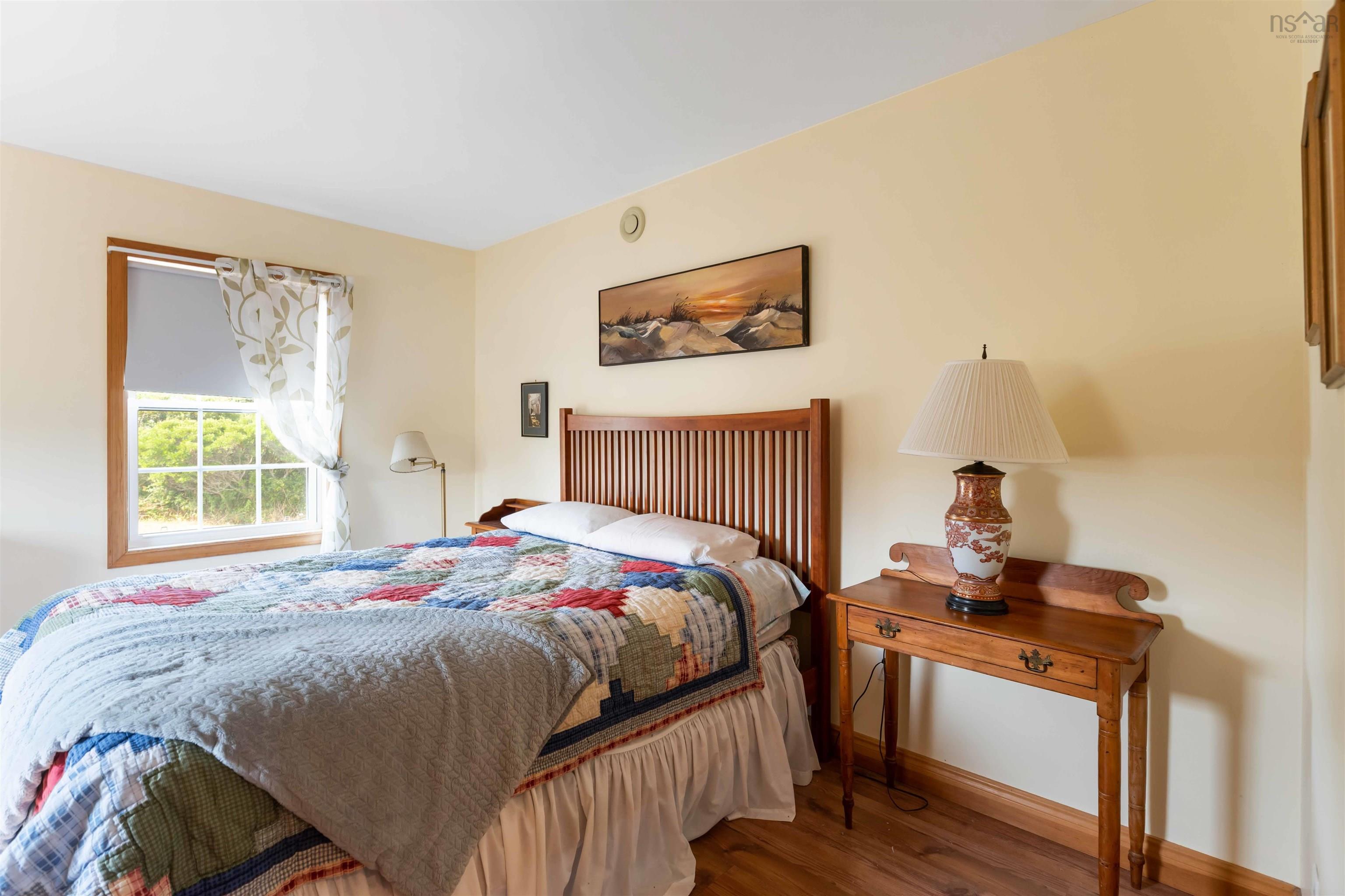 $469,000.00: 885 Fort Point Road, Ashmore