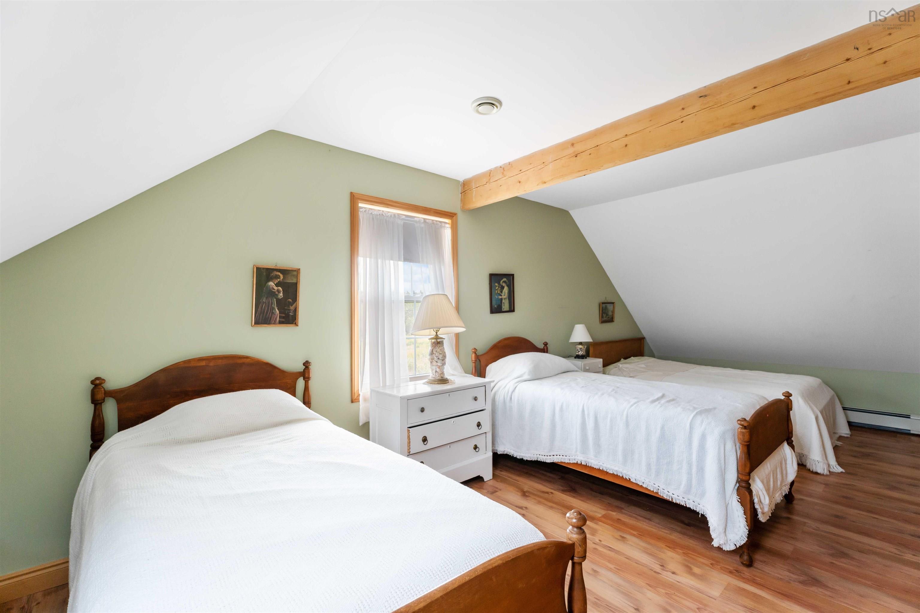 $469,000.00: 885 Fort Point Road, Ashmore