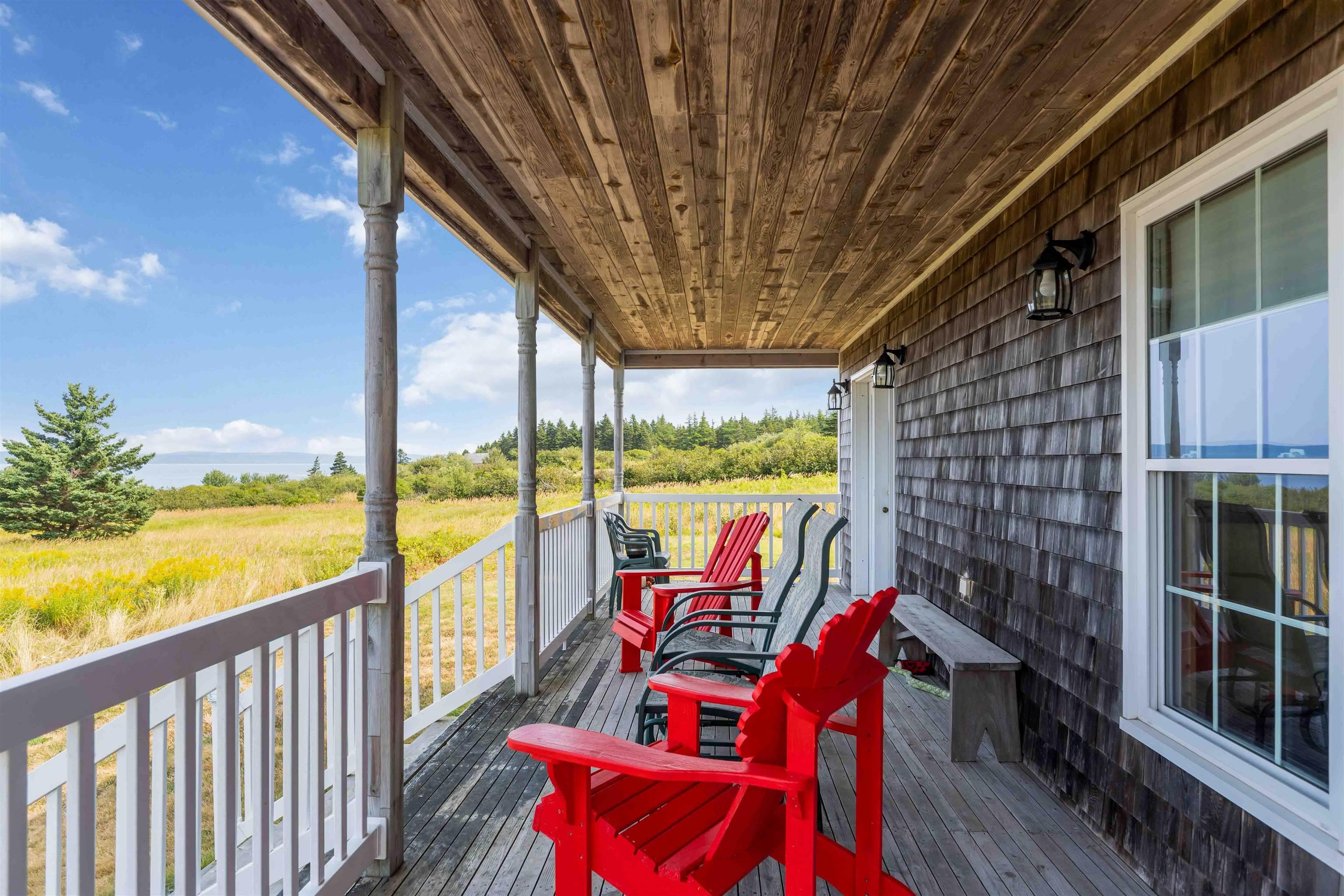 $469,000.00: 885 Fort Point Road, Ashmore