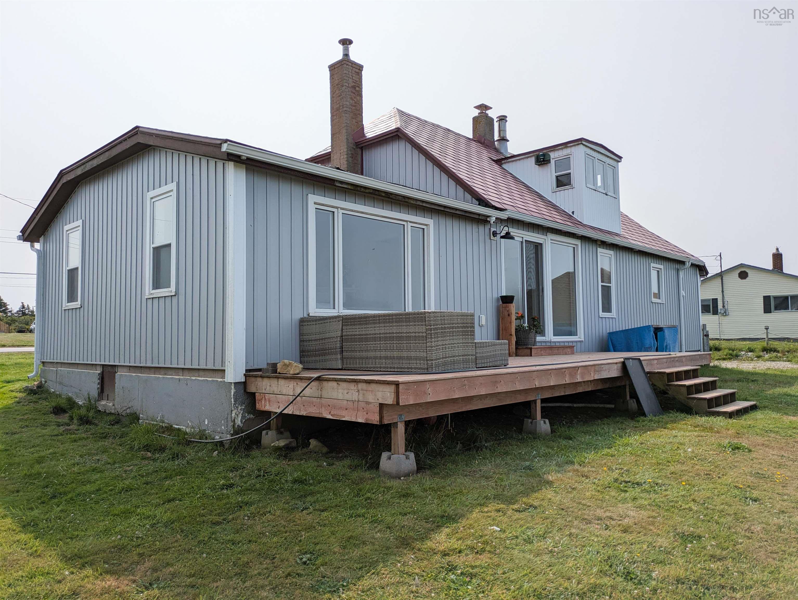 $599,000.00: 1837 Main Shore Road, Sandford