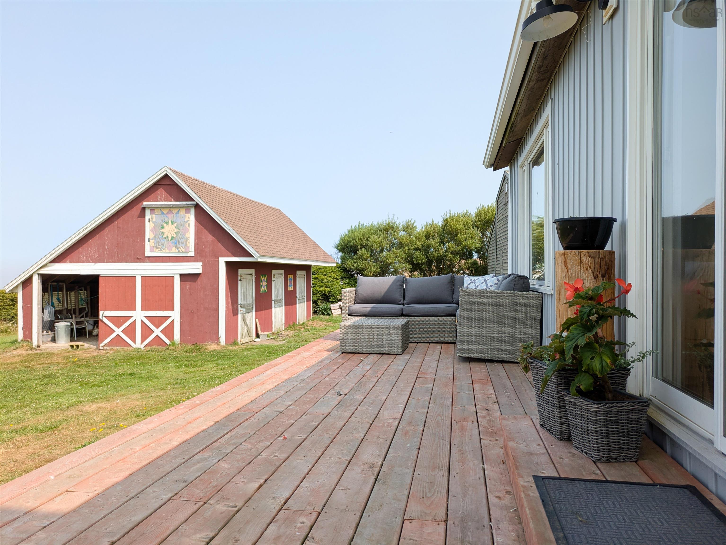 $599,000.00: 1837 Main Shore Road, Sandford